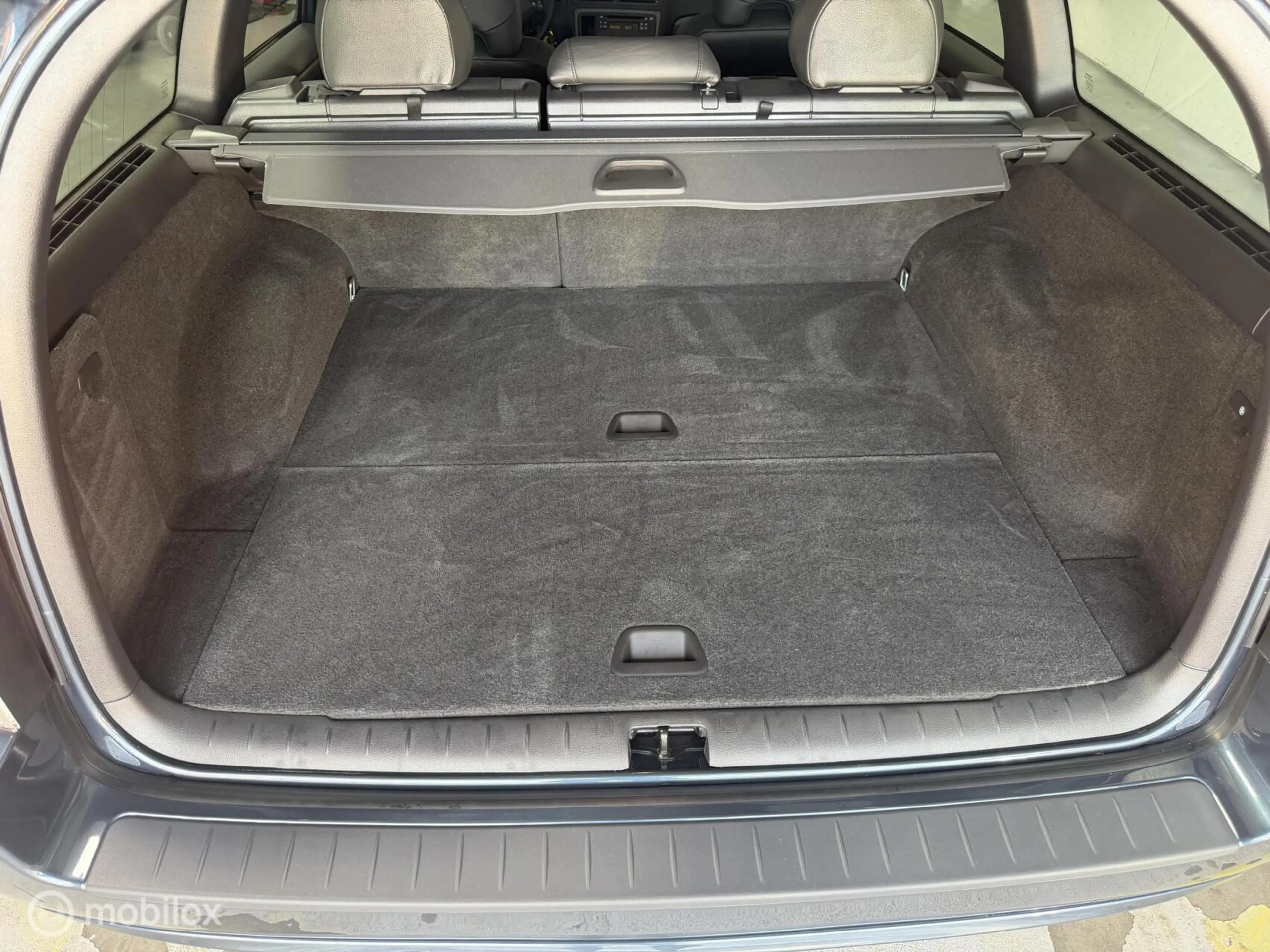 Volvo V70 2.4 Edition Classic UNIEK 14.852KM / 1E EIGENAAR — photo 15