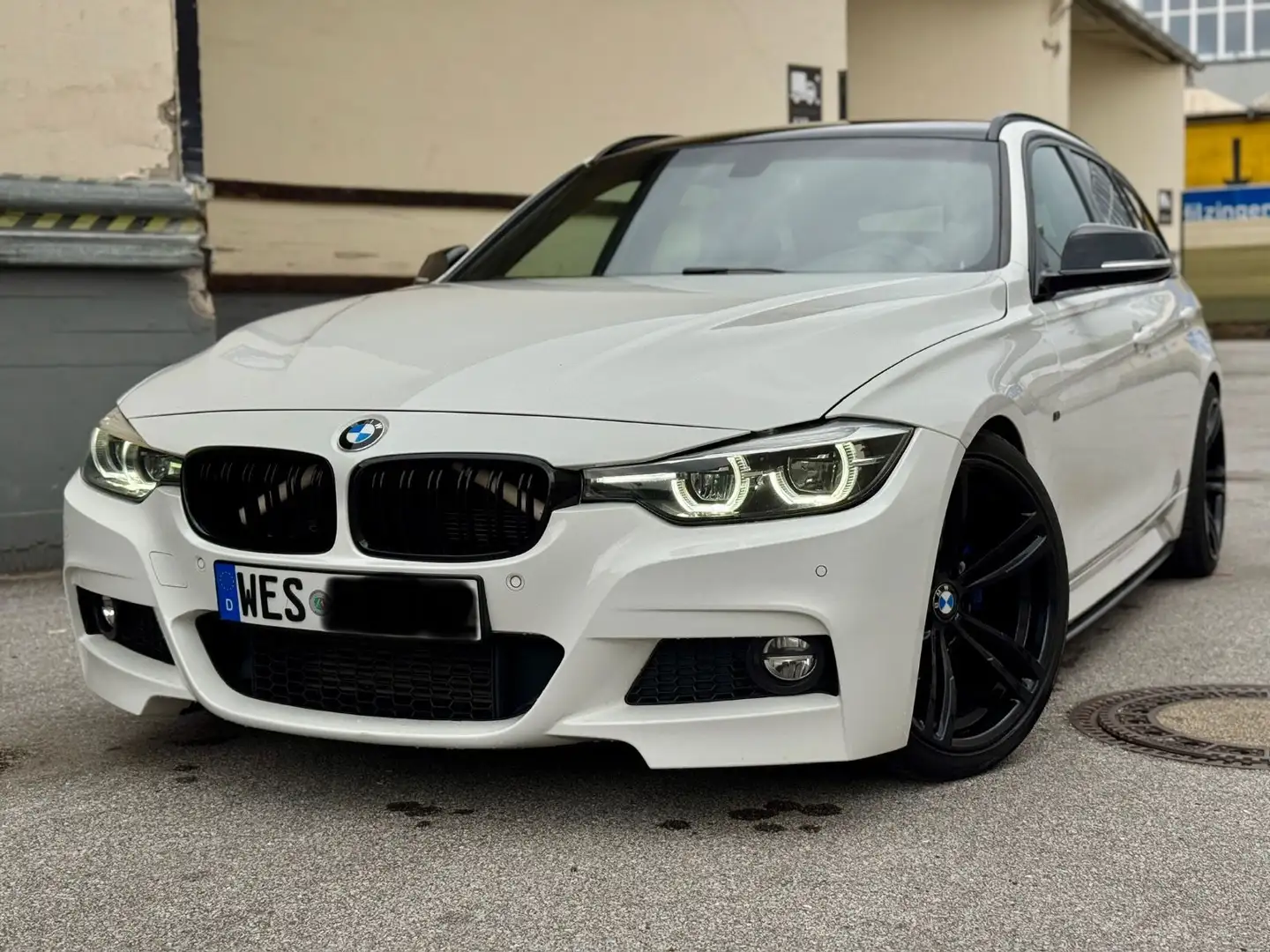 BMW 320 dTA M Sport Shadow Navi Leder LED Eibach M3 Blanc - 1