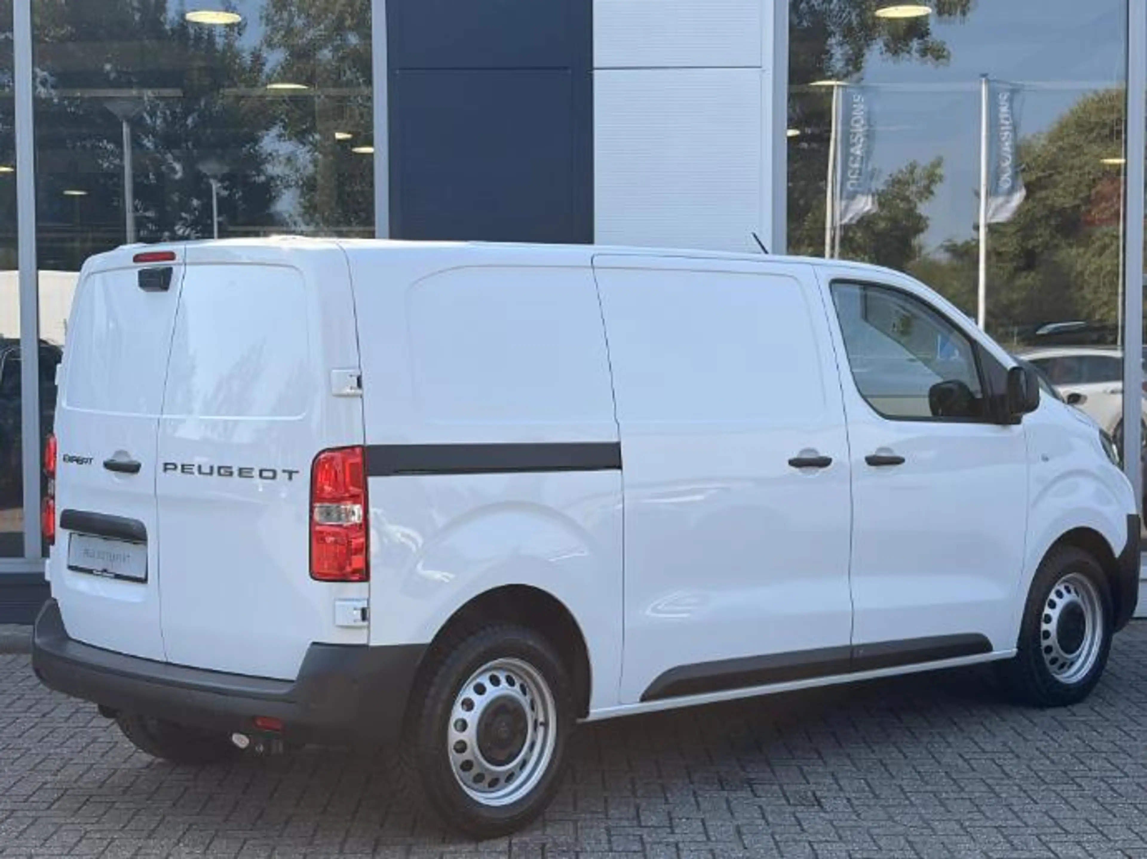 Peugeot Expert 2.0 BlueHDi 145 L2 Navigatie | Trekhaak | Parkeerc — photo 9