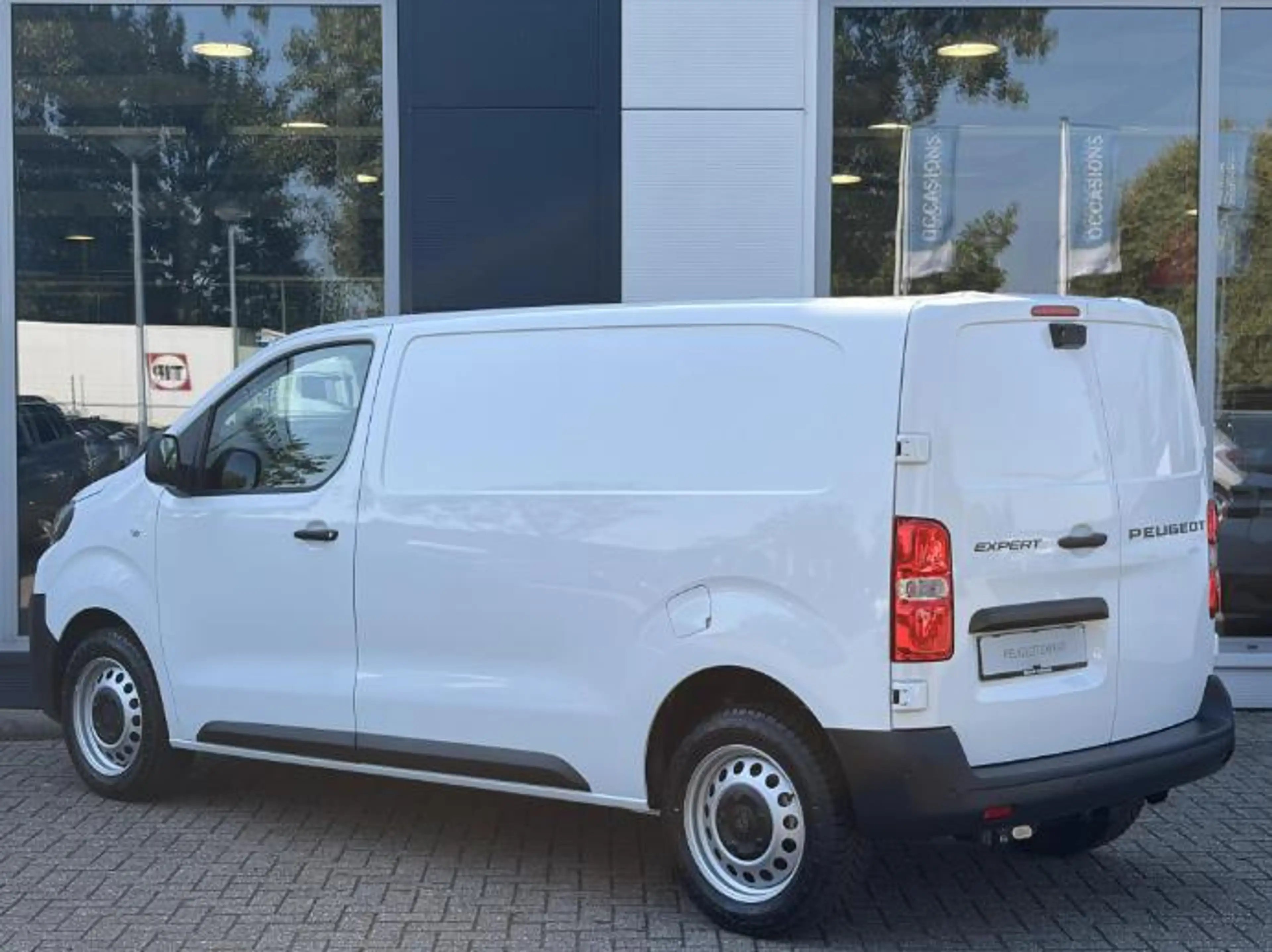 Peugeot Expert 2.0 BlueHDi 145 L2 Navigatie | Trekhaak | Parkeerc — photo 10