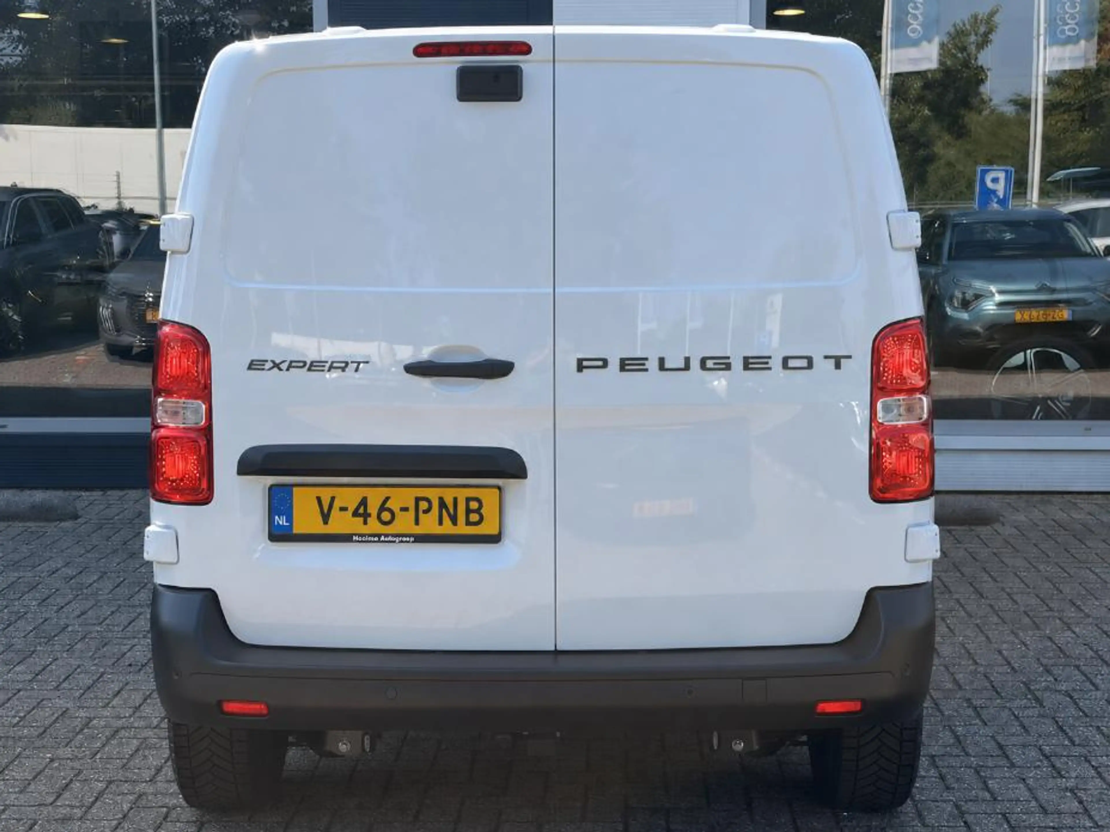 Peugeot Expert 2.0 BlueHDi 145 L2 Navigatie | Trekhaak | Parkeerc — photo 5