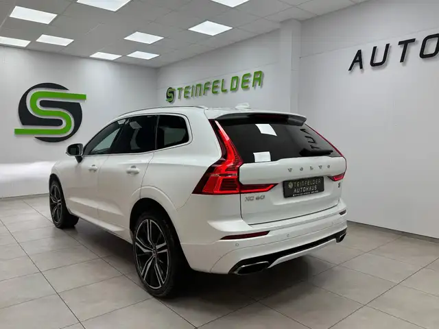 Volvo XC60 view 5