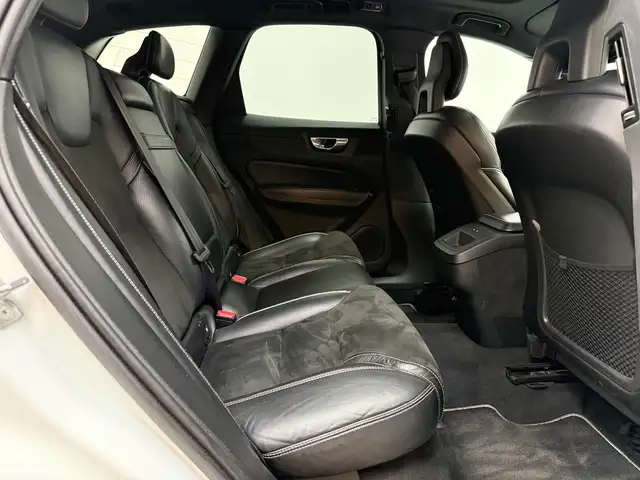 Volvo XC60 view 15