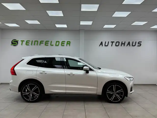 Volvo XC60 view 8