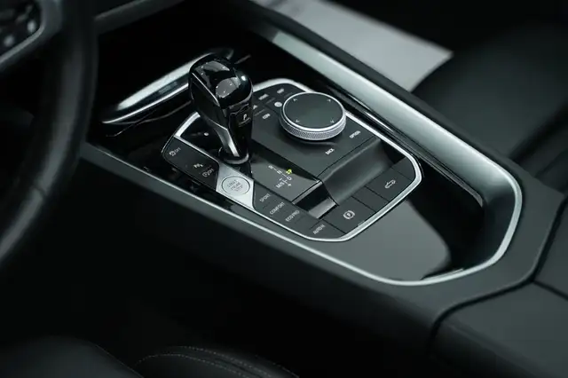 BMW Z4 sDrive 30 i Aut. // M-SPORTPAKET // Ansicht 11