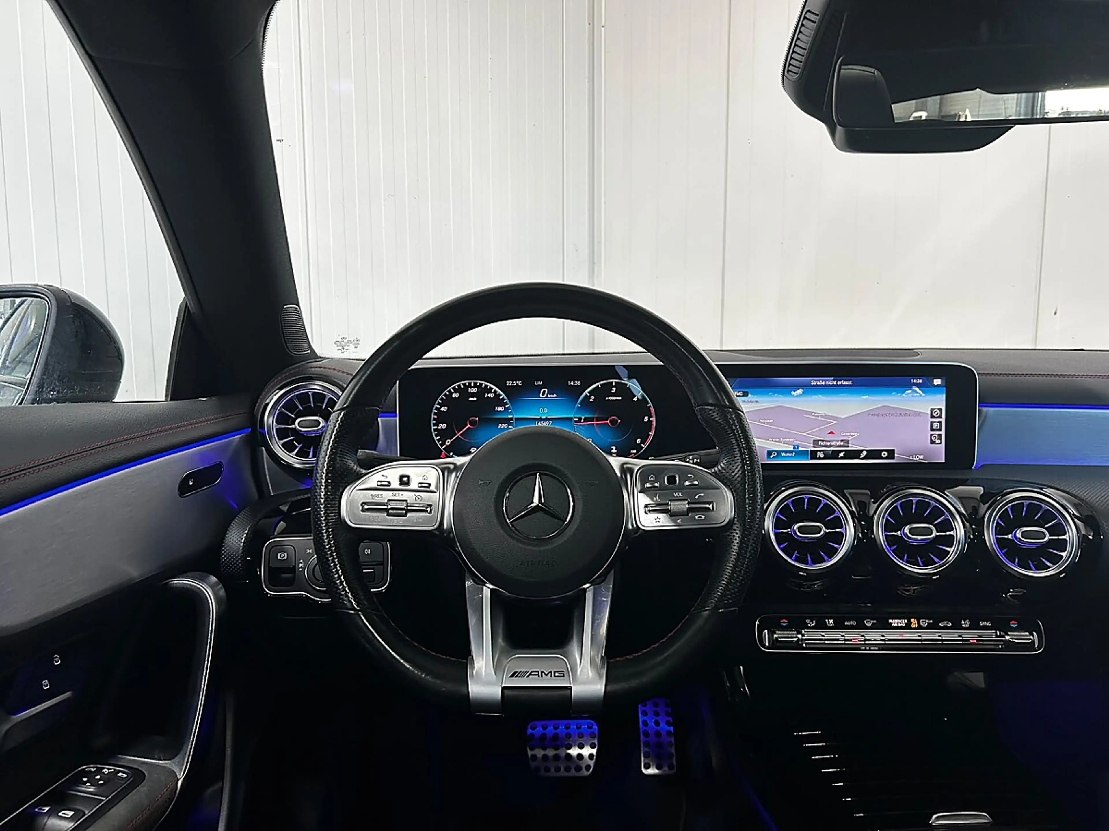 Mercedes-Benz CLA 180 d Aut.//AMG-Paket//PANO//AMBIENTE//SITZHEIZUNG — photo 10