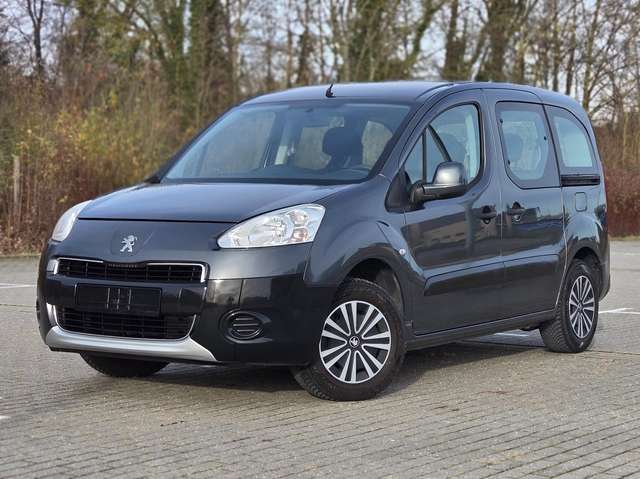 Imagine Peugeot Partner Tepee 1.6 VTi Active 1HAND 50TKM TÜV/AU NEU