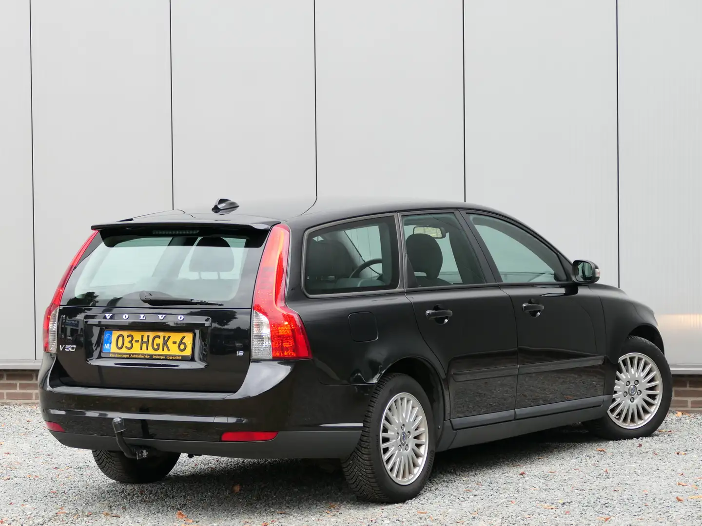 Volvo V50 1.8 Edition I Trekhaak / Cruise control / Regensen Zwart - 2