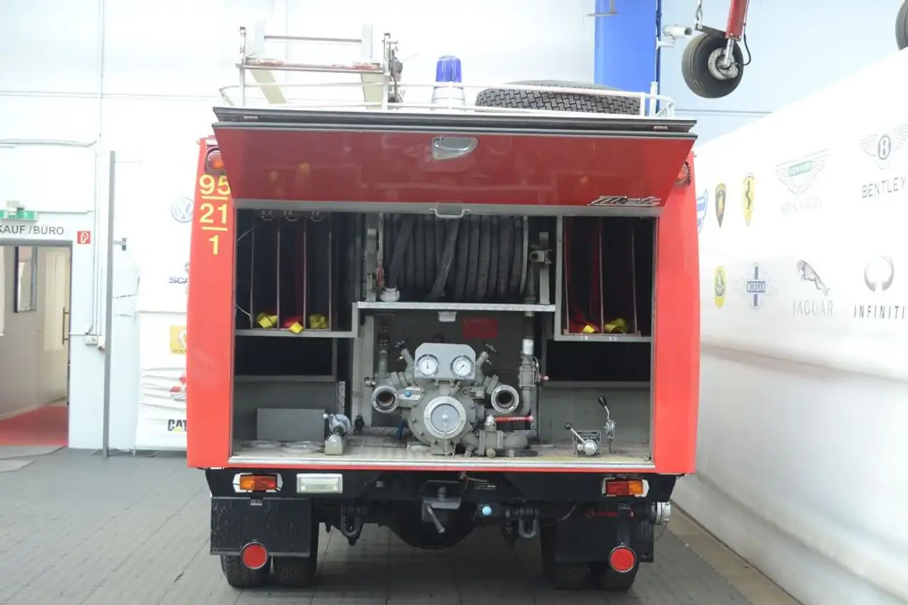 Mercedes-Benz MB 813 TLF 8-SFeuerwehr | Tanklöschfahrzeug |, foto 8