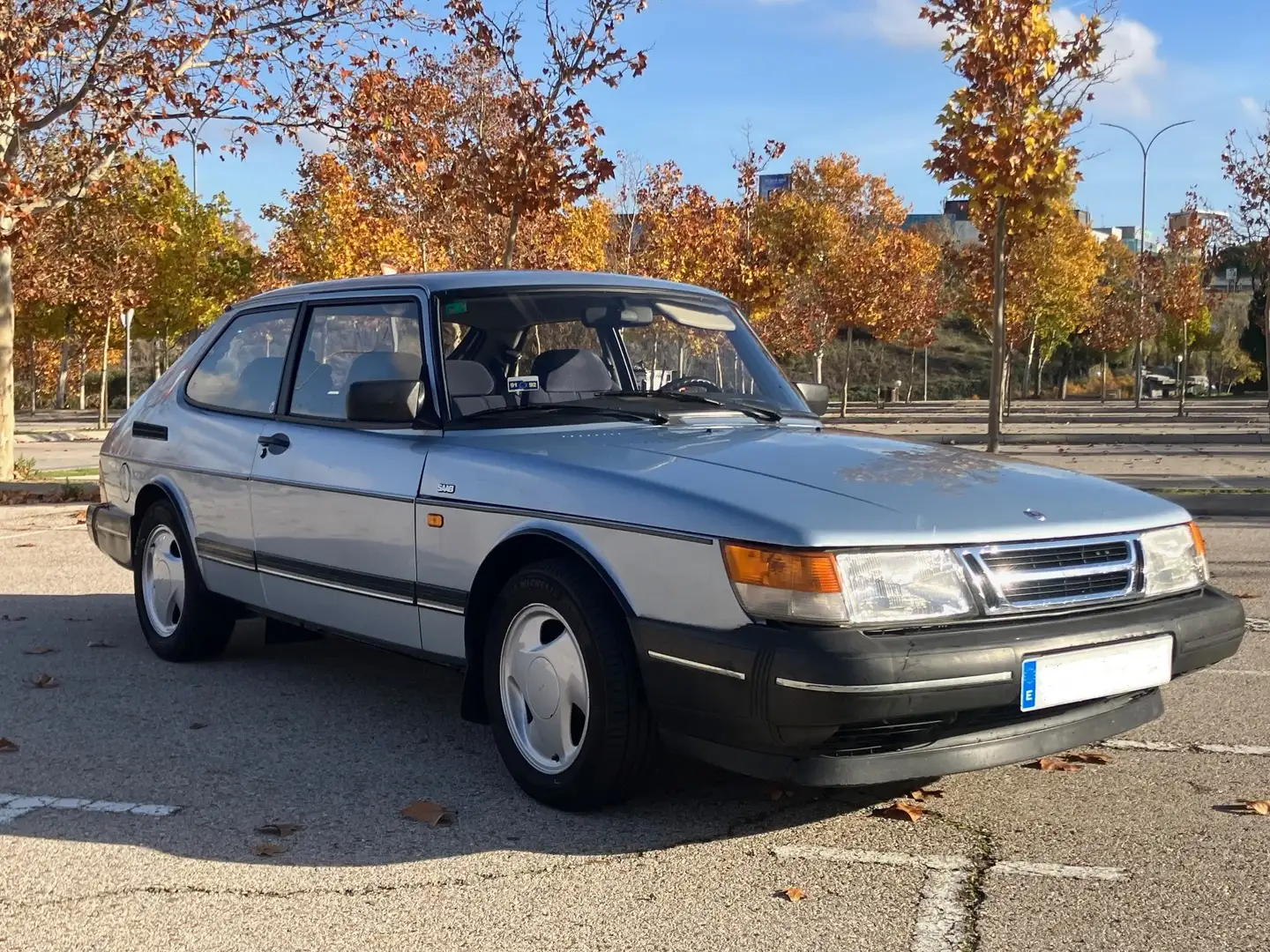 Saab 900 900i 16v Срібний - 1
