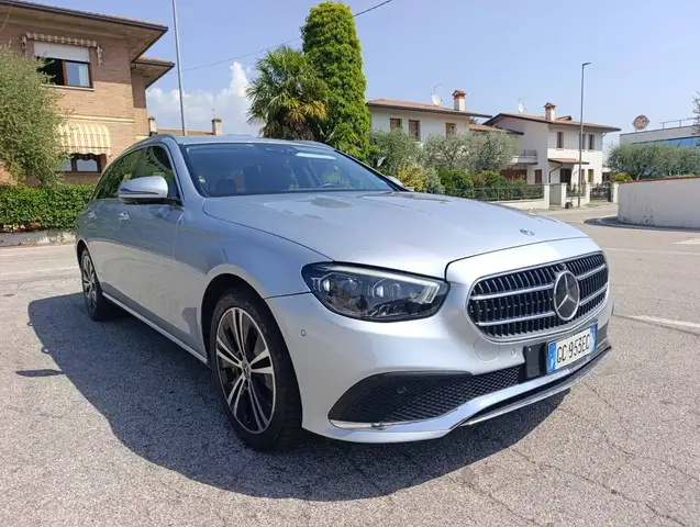 Mercedes-Benz E 400 E SW 400 d Business Sport 4matic 330cv auto my20