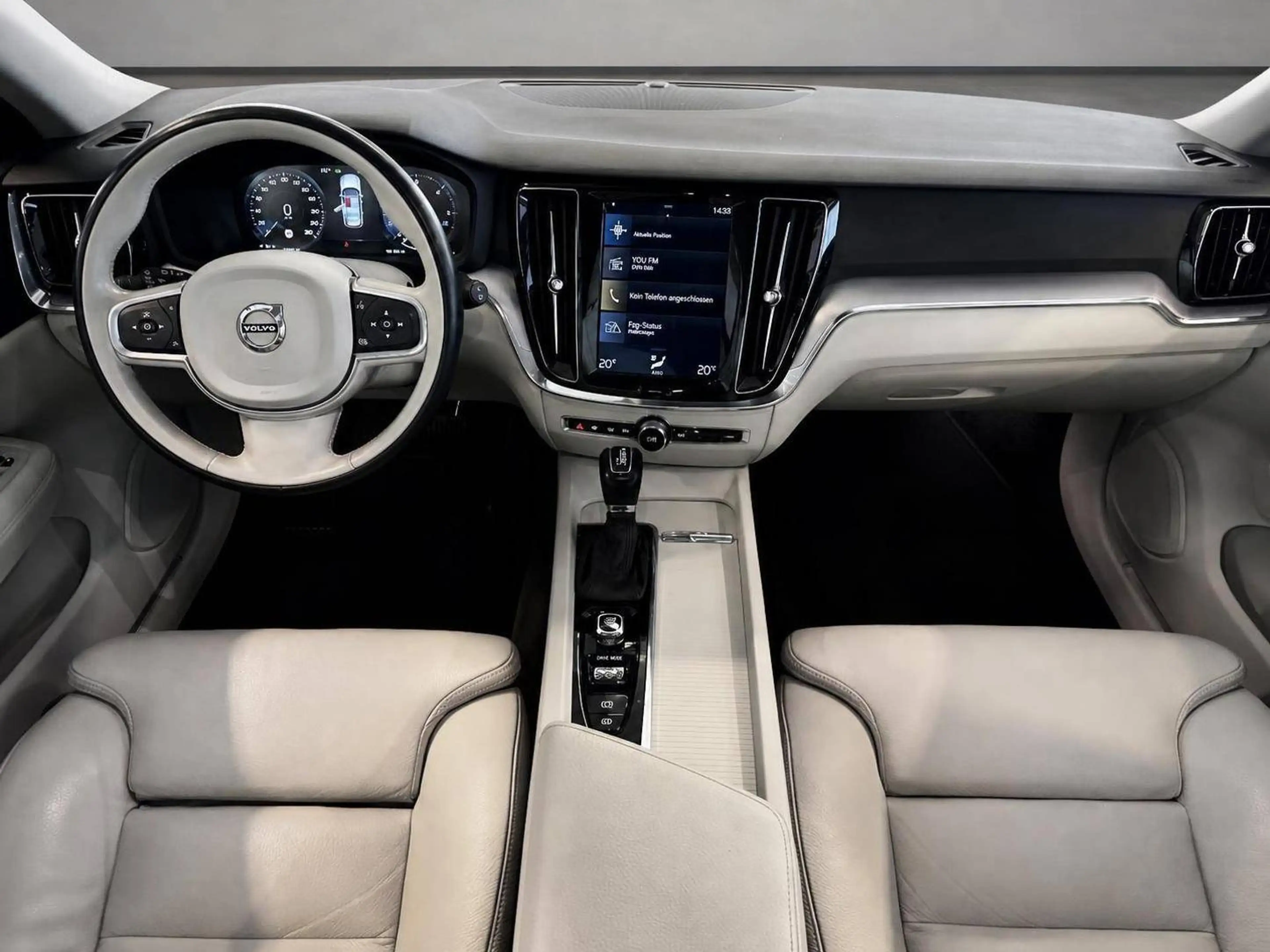 Volvo V60 Momentum Pro //Leder//LED//Navi// — photo 11