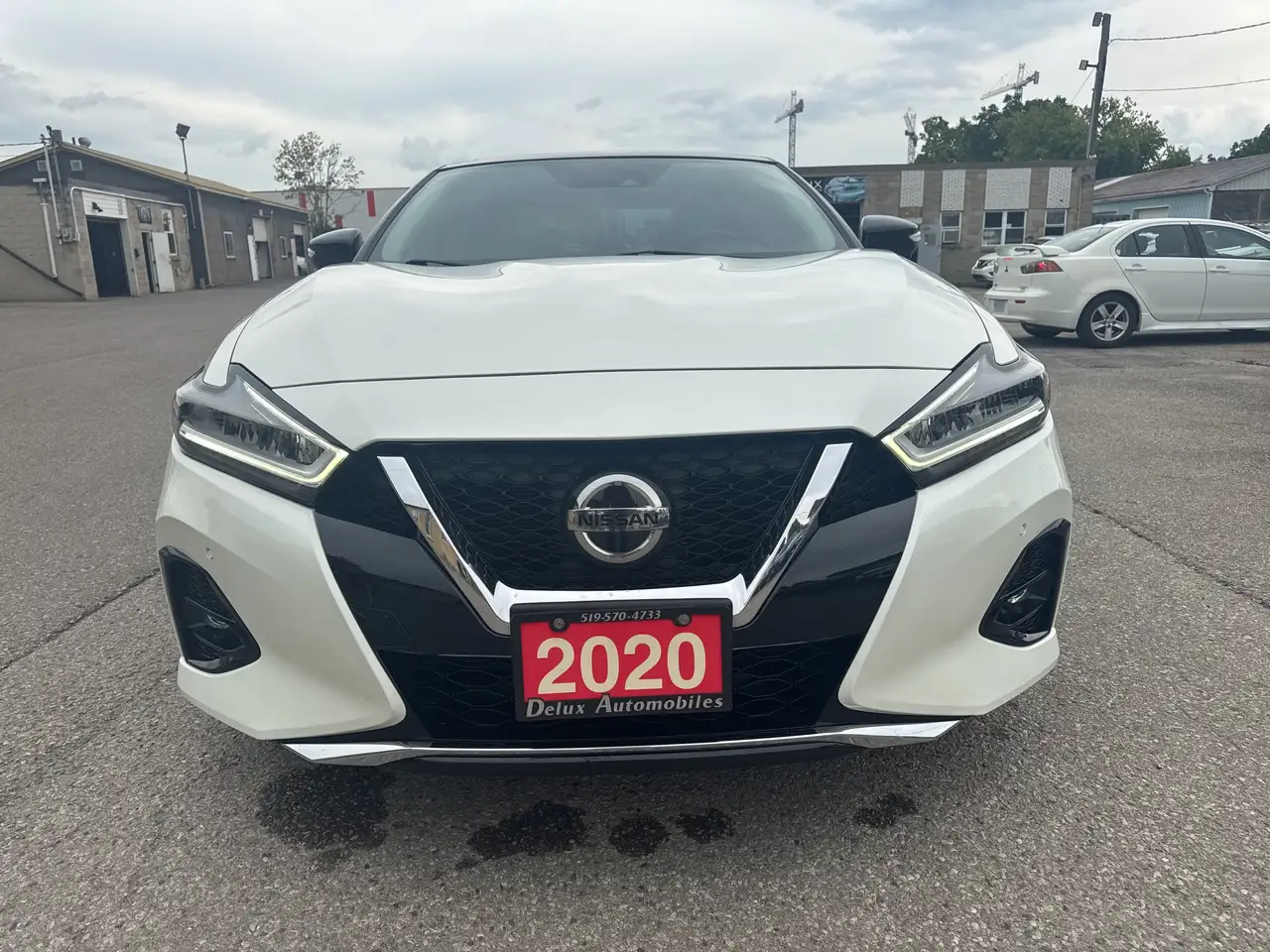 Nissan Maxima снимка Nissan Maxima