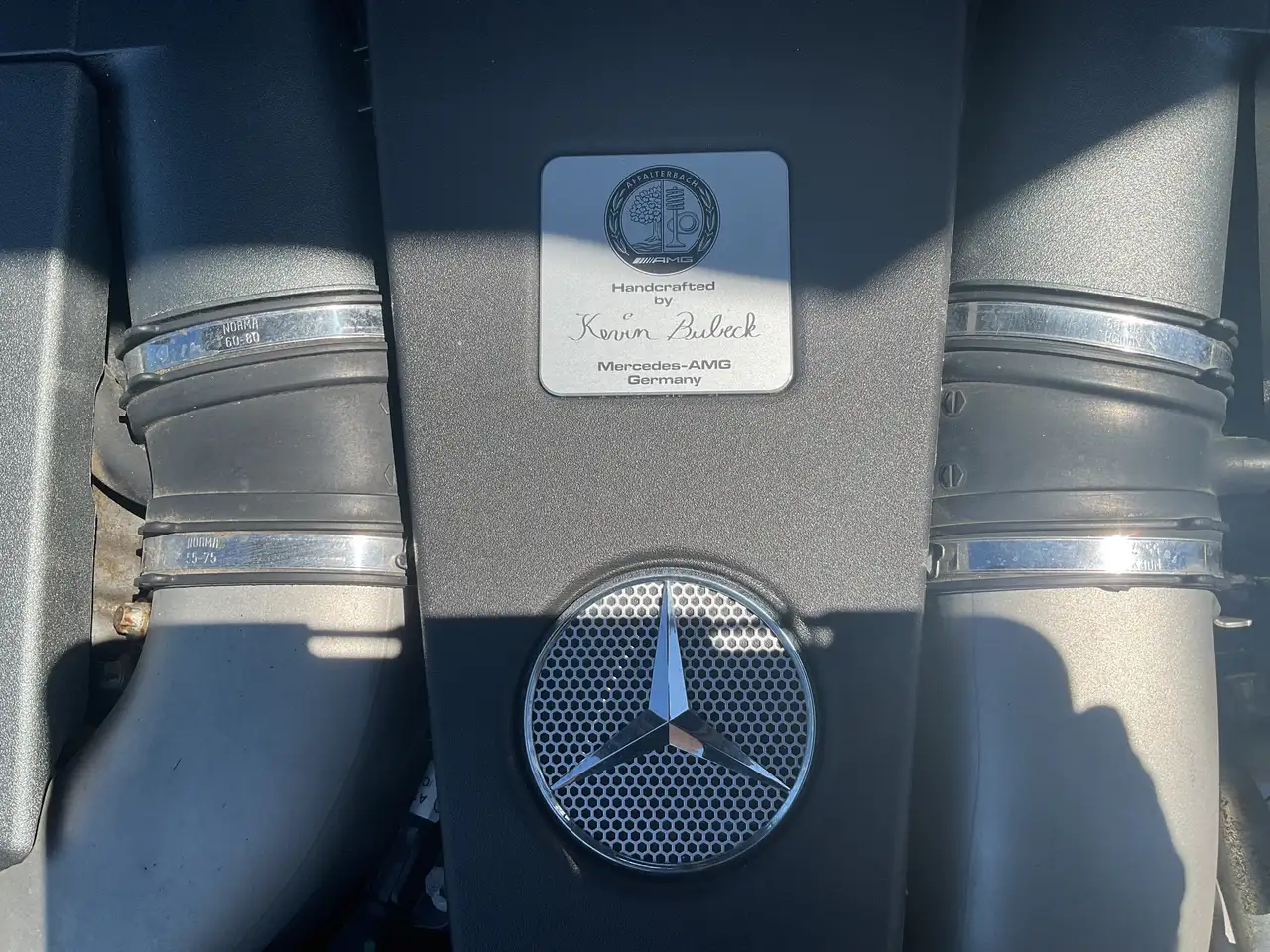 Mercedes-Benz CLS снимка Mercedes-Benz CLS