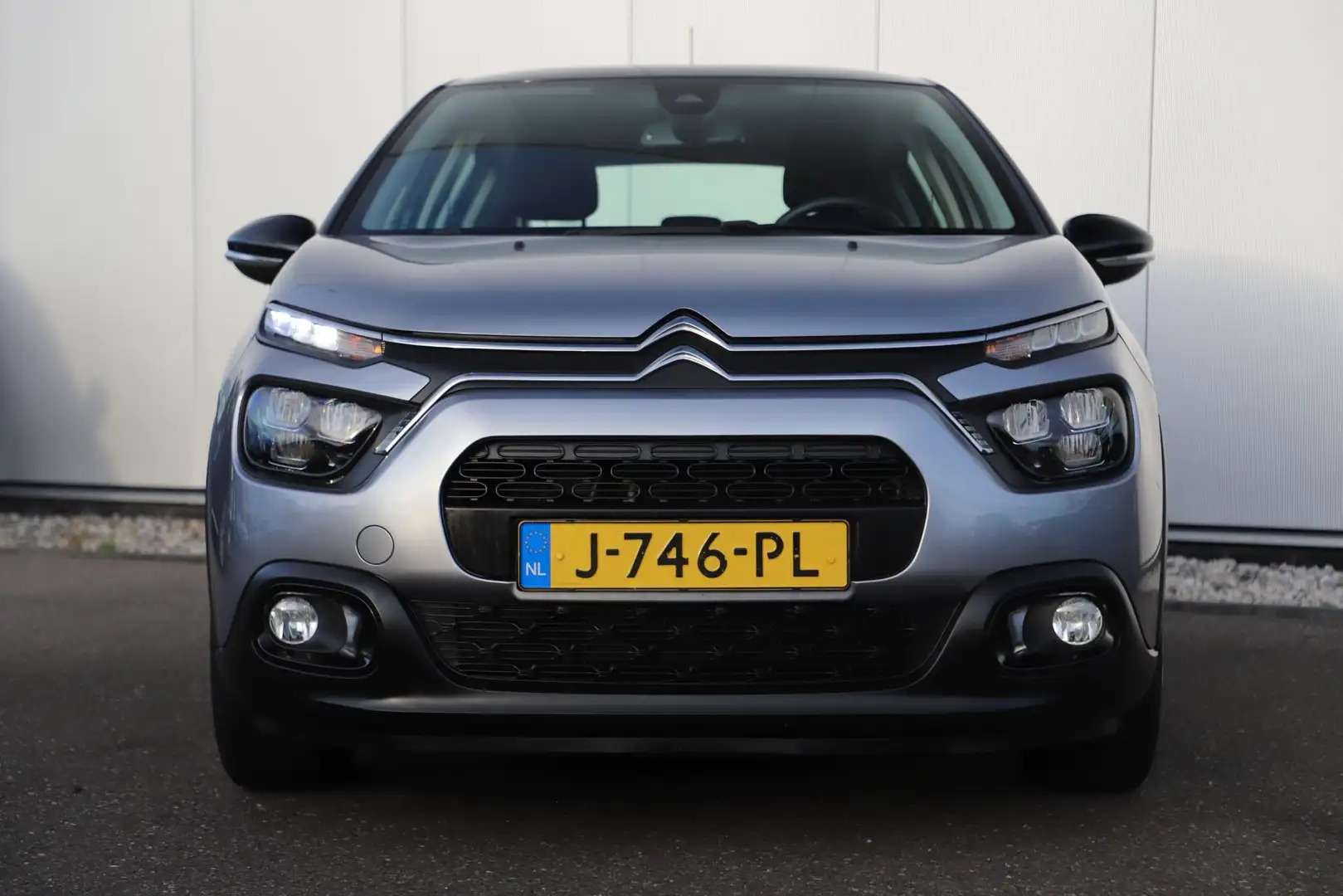 Citroen C3 1.2 PureTech Feel Navigatie Carplay Android Climat Grau - 2