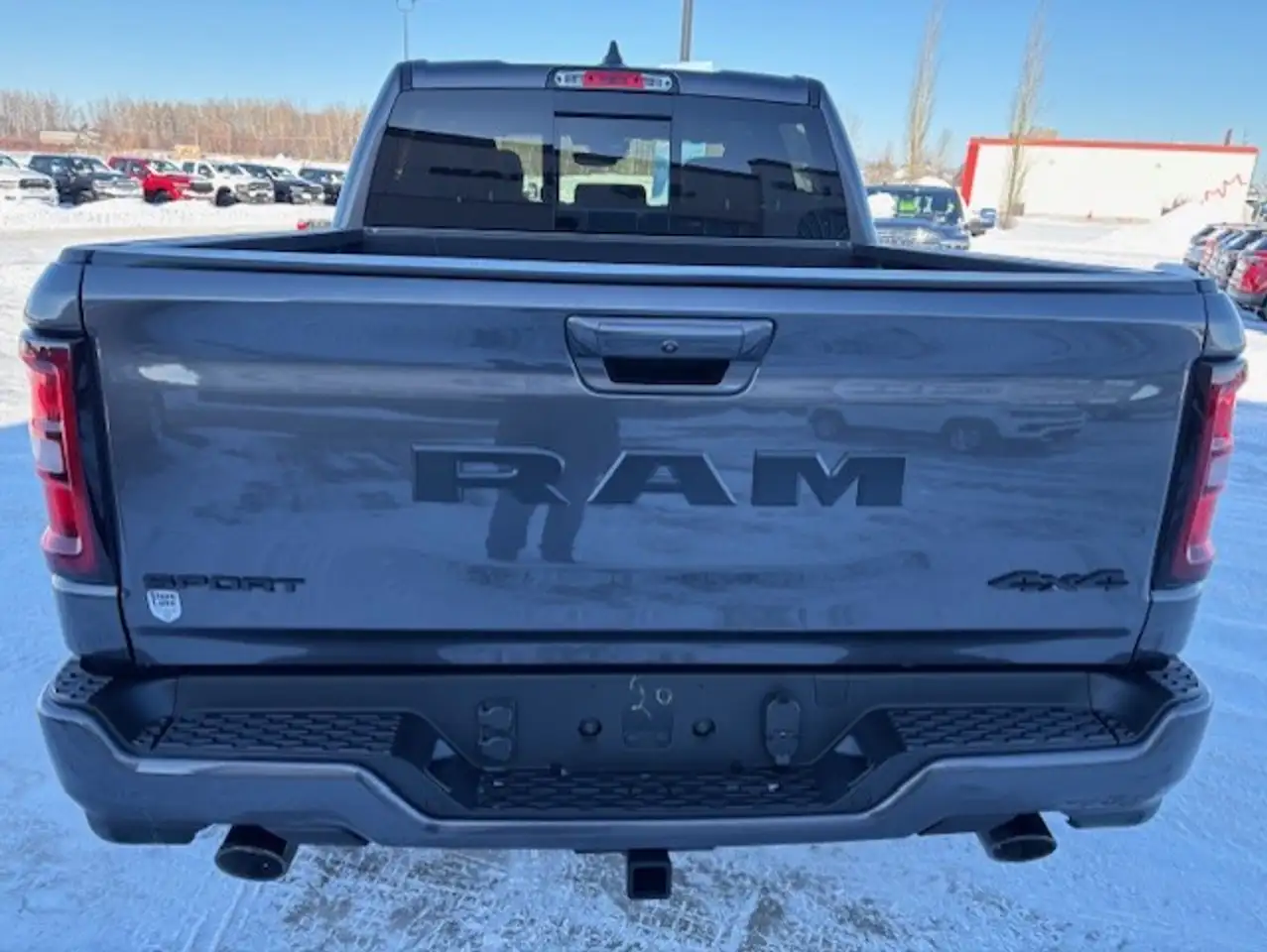 RAM 1500 снимка RAM 1500