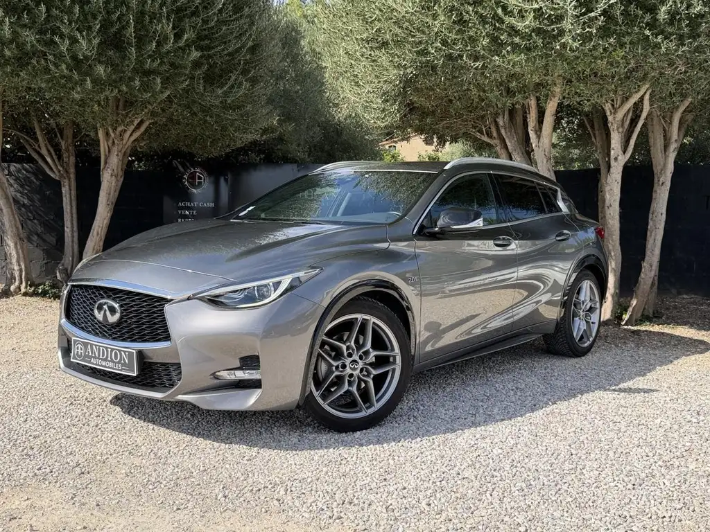 Infiniti Q30 2016 из Европы — купить под ключ