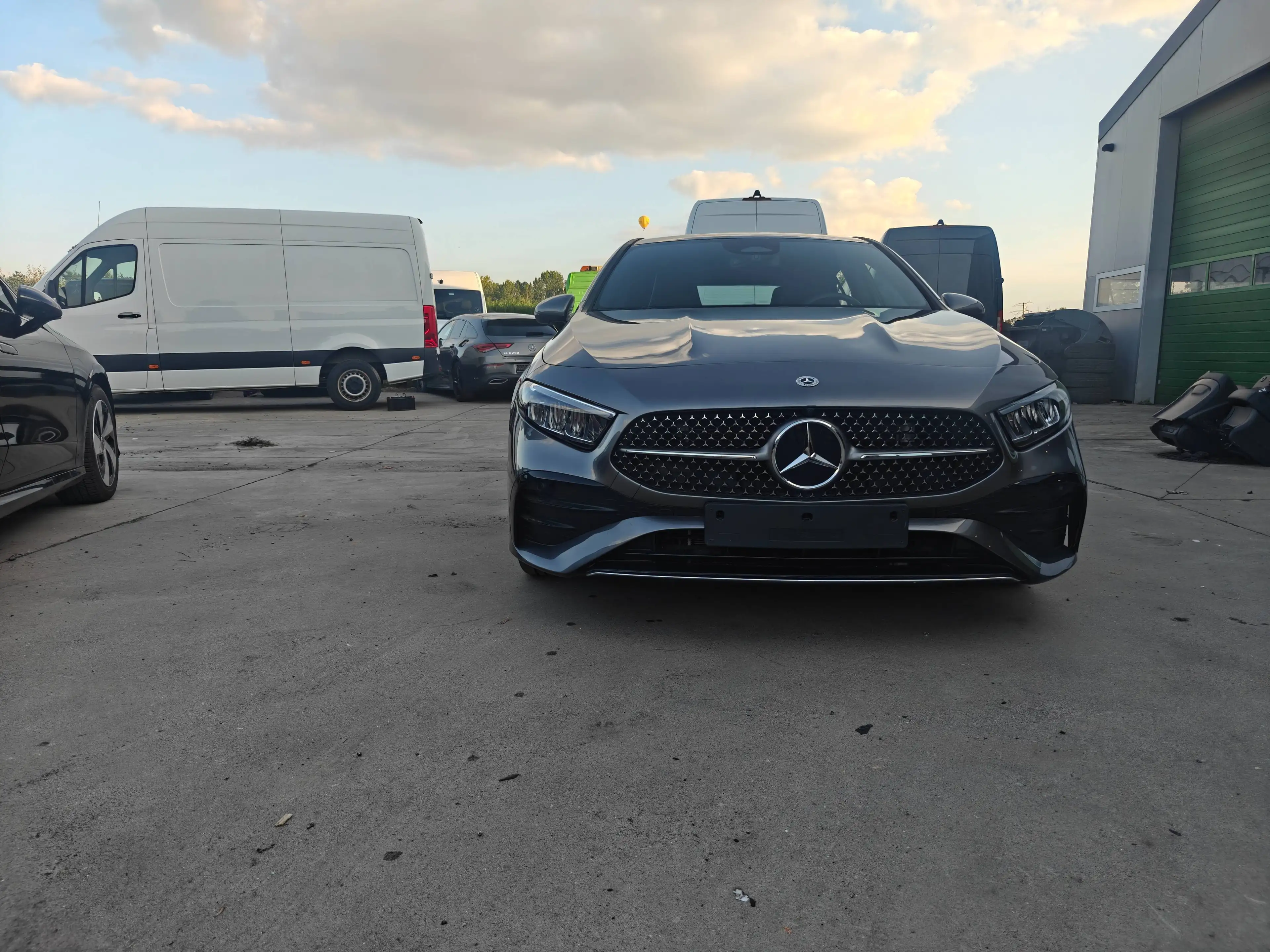 Mercedes-Benz A 200 A 200 AMG Line — photo 3