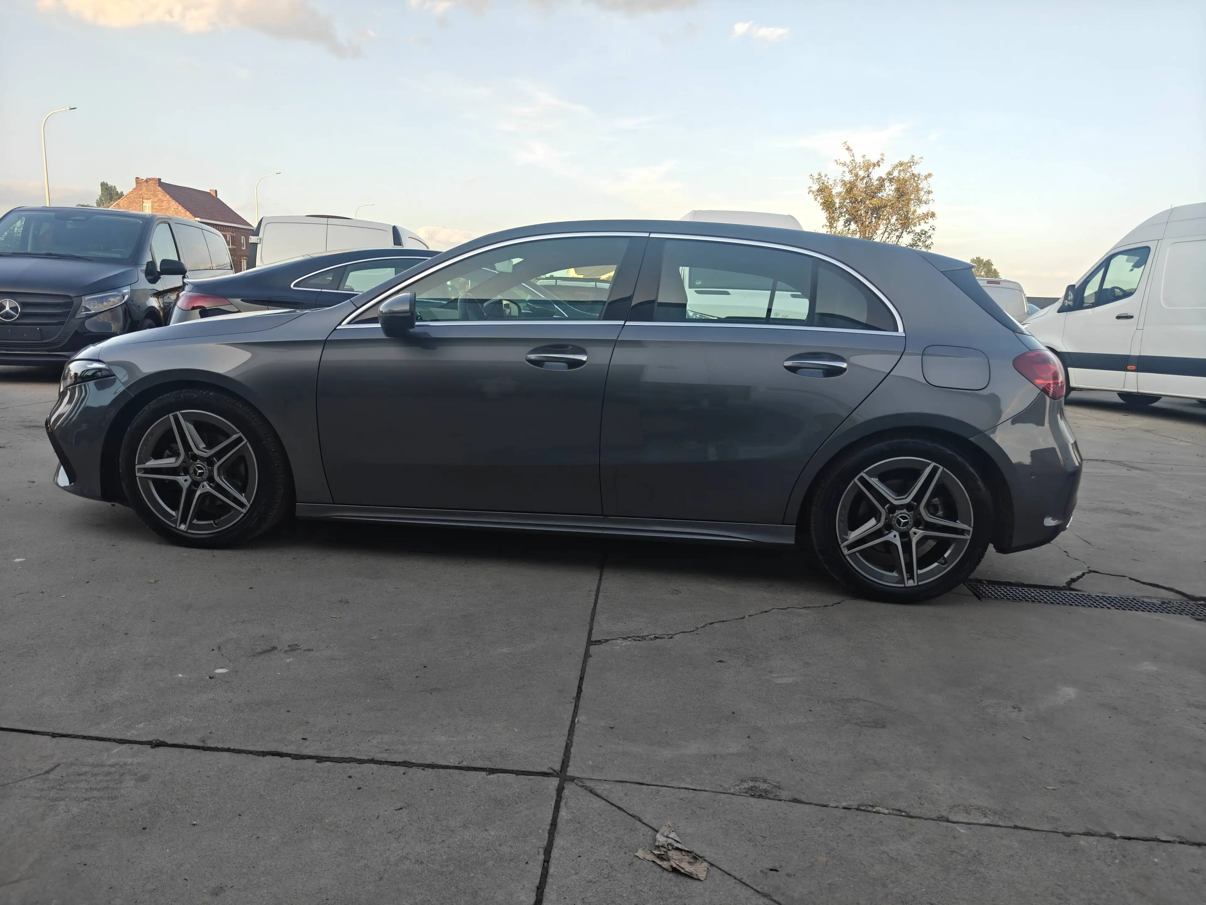 Mercedes-Benz A 200 A 200 AMG Line — photo 8