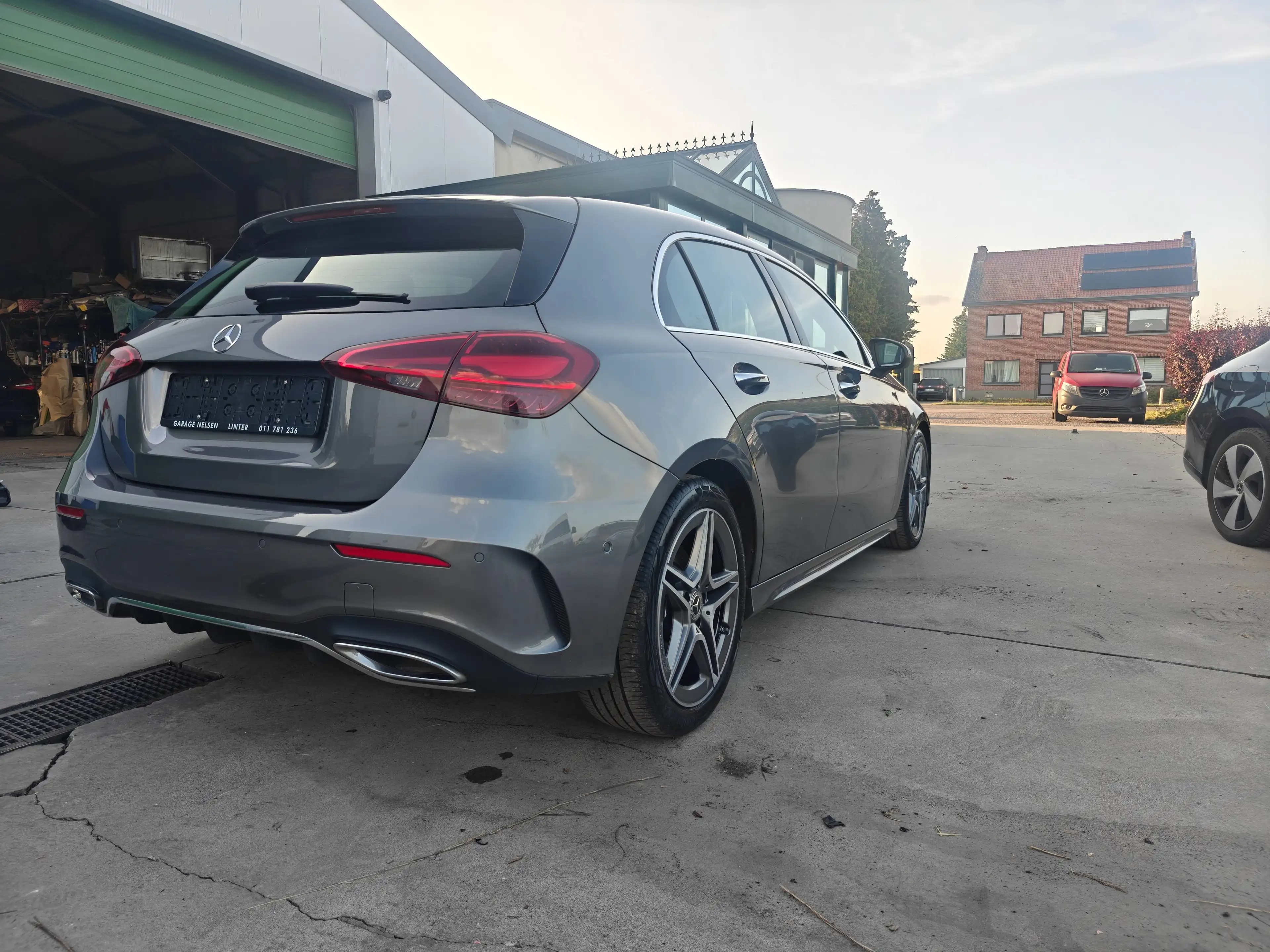 Mercedes-Benz A 200 A 200 AMG Line — photo 5