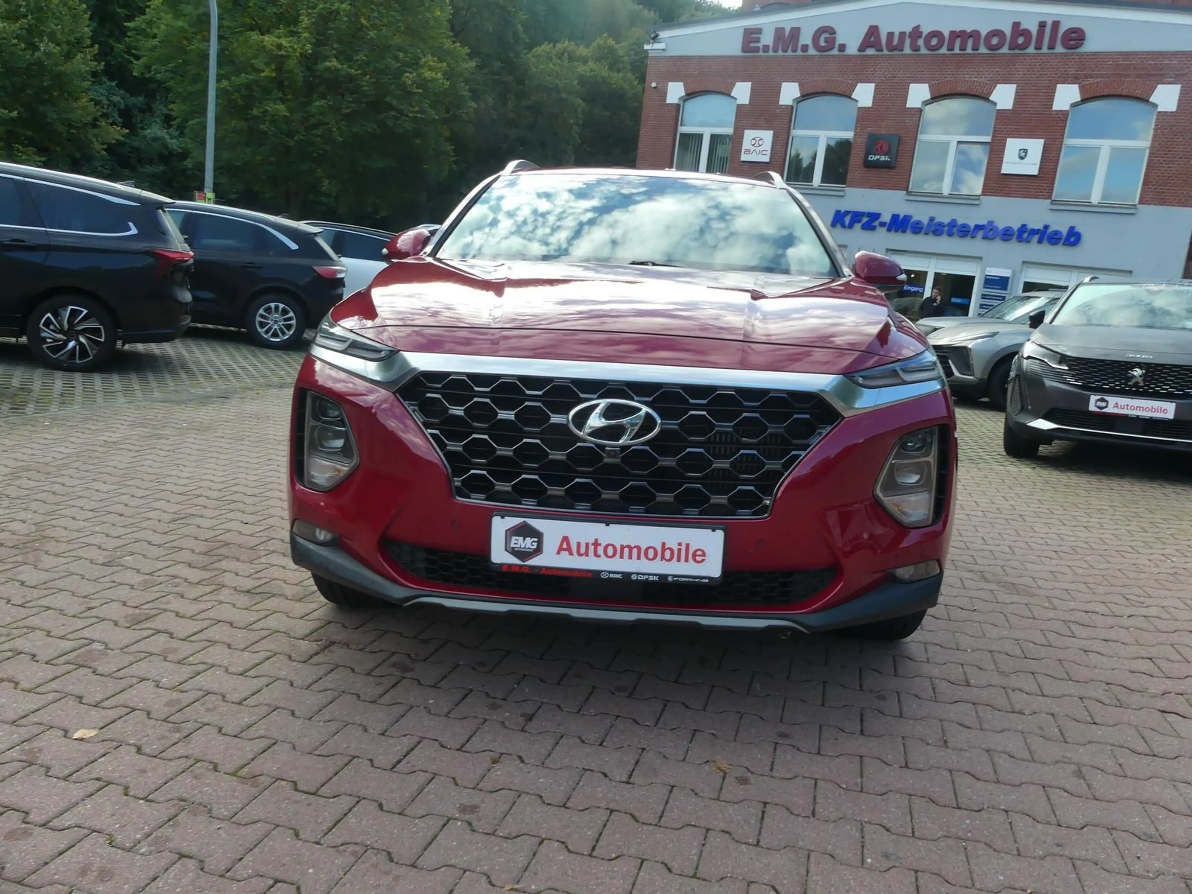 Hyundai SANTA FE Premium 4WD*HUD*Klima*PDC*360°*AHK*SHZ — photo 2