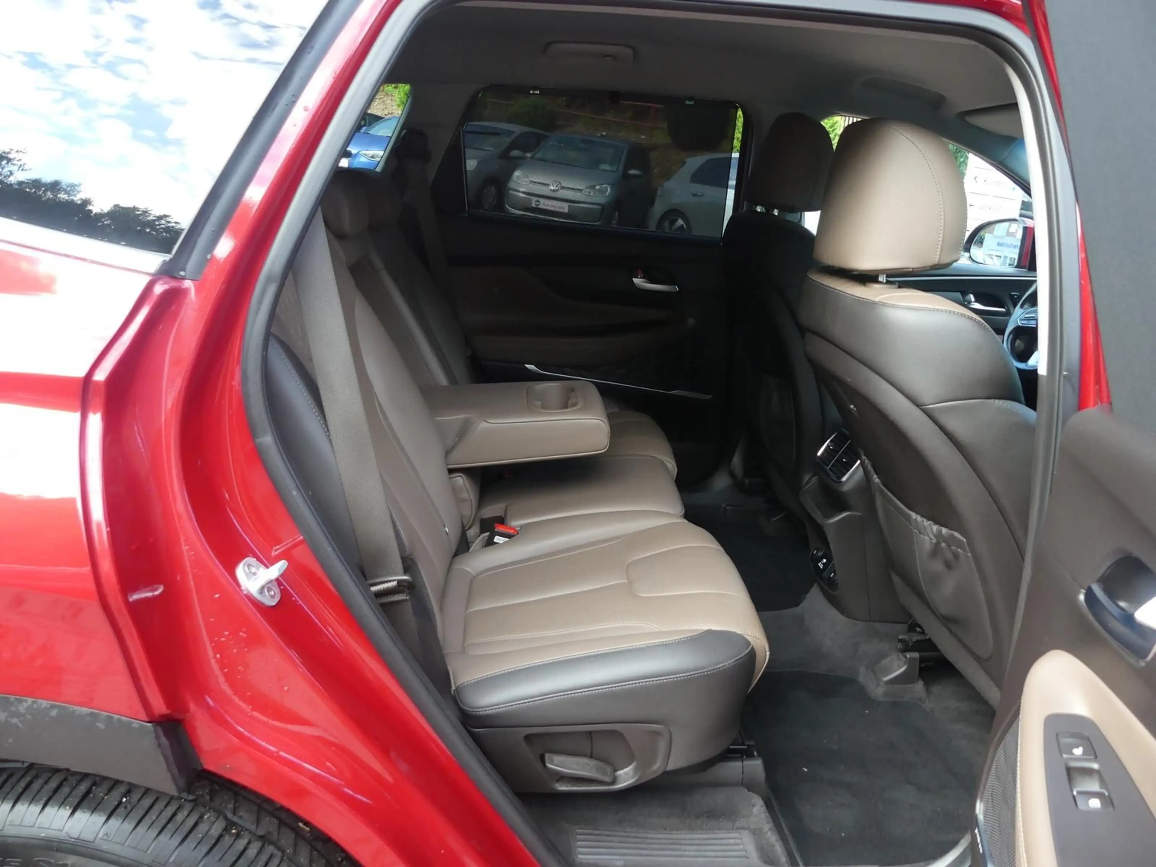 Hyundai SANTA FE Premium 4WD*HUD*Klima*PDC*360°*AHK*SHZ — photo 10