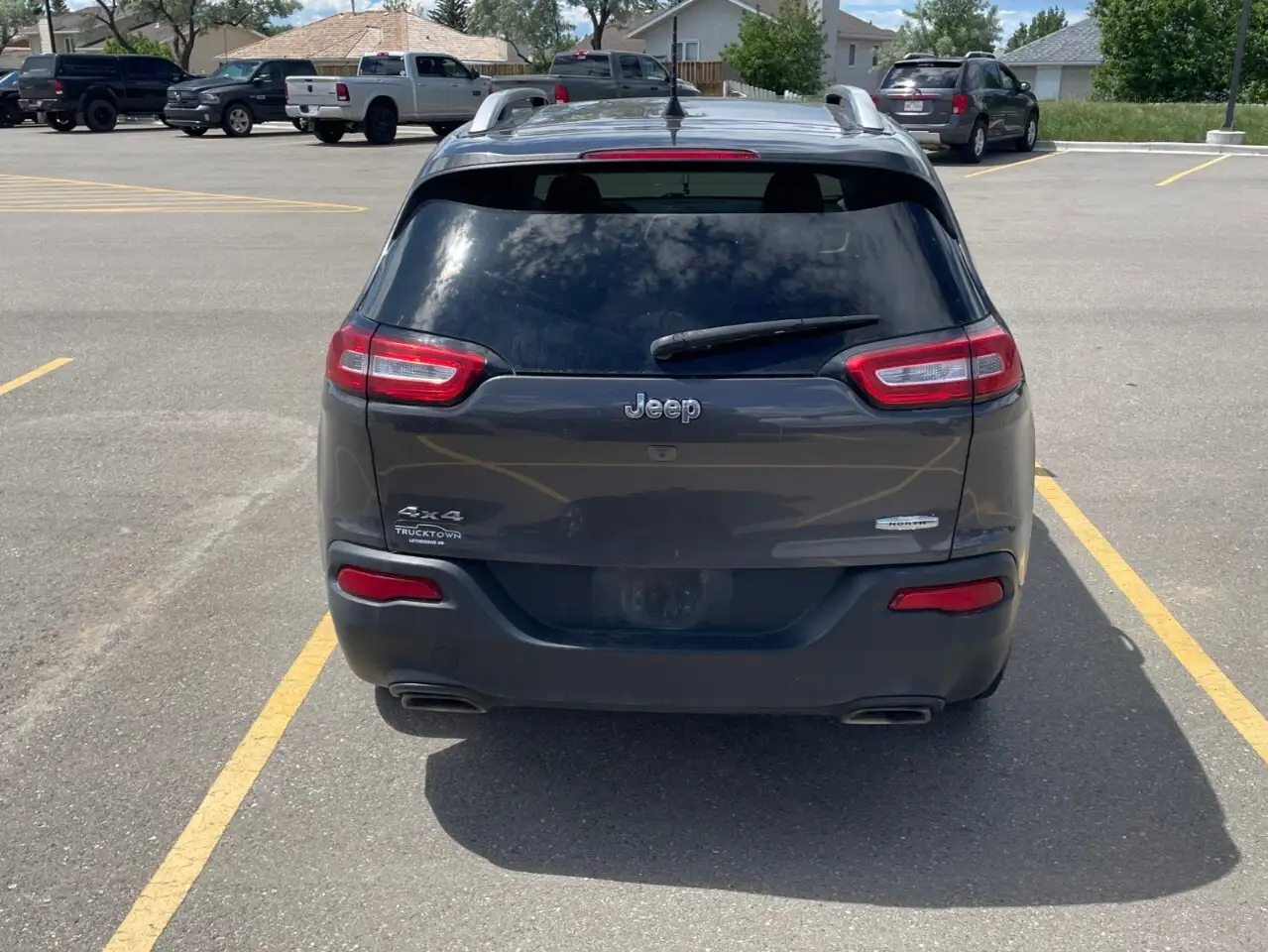 Jeep Cherokee снимка Jeep Cherokee