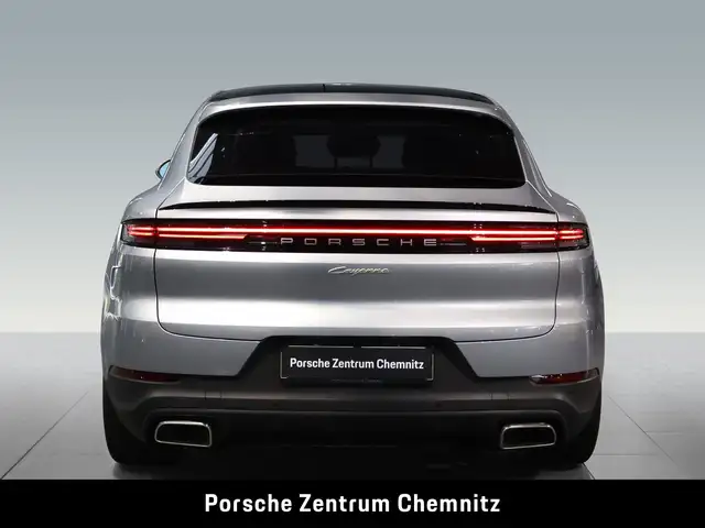 Porsche Cayenne view 5