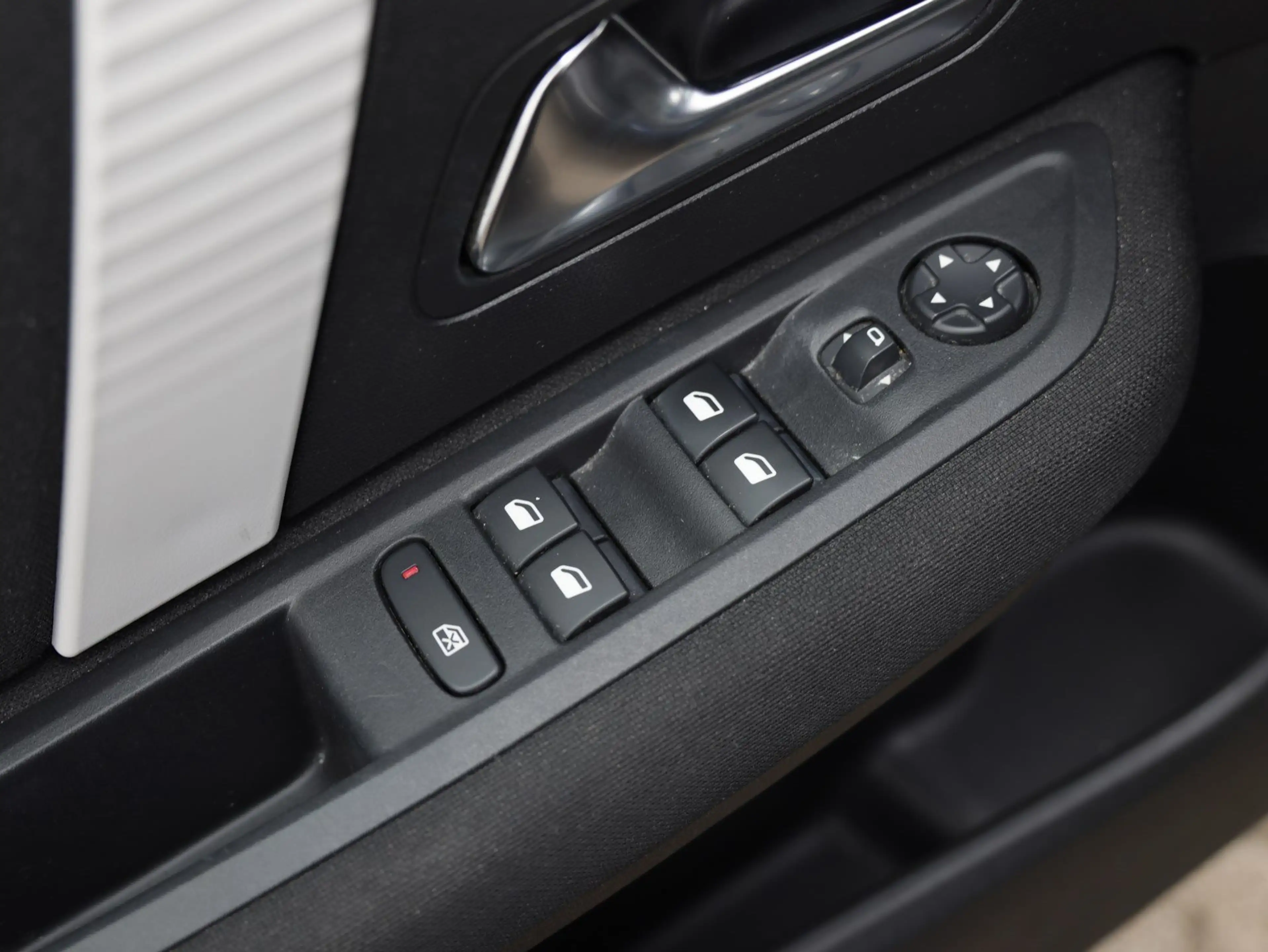 Citroen C4 Feel — photo 8