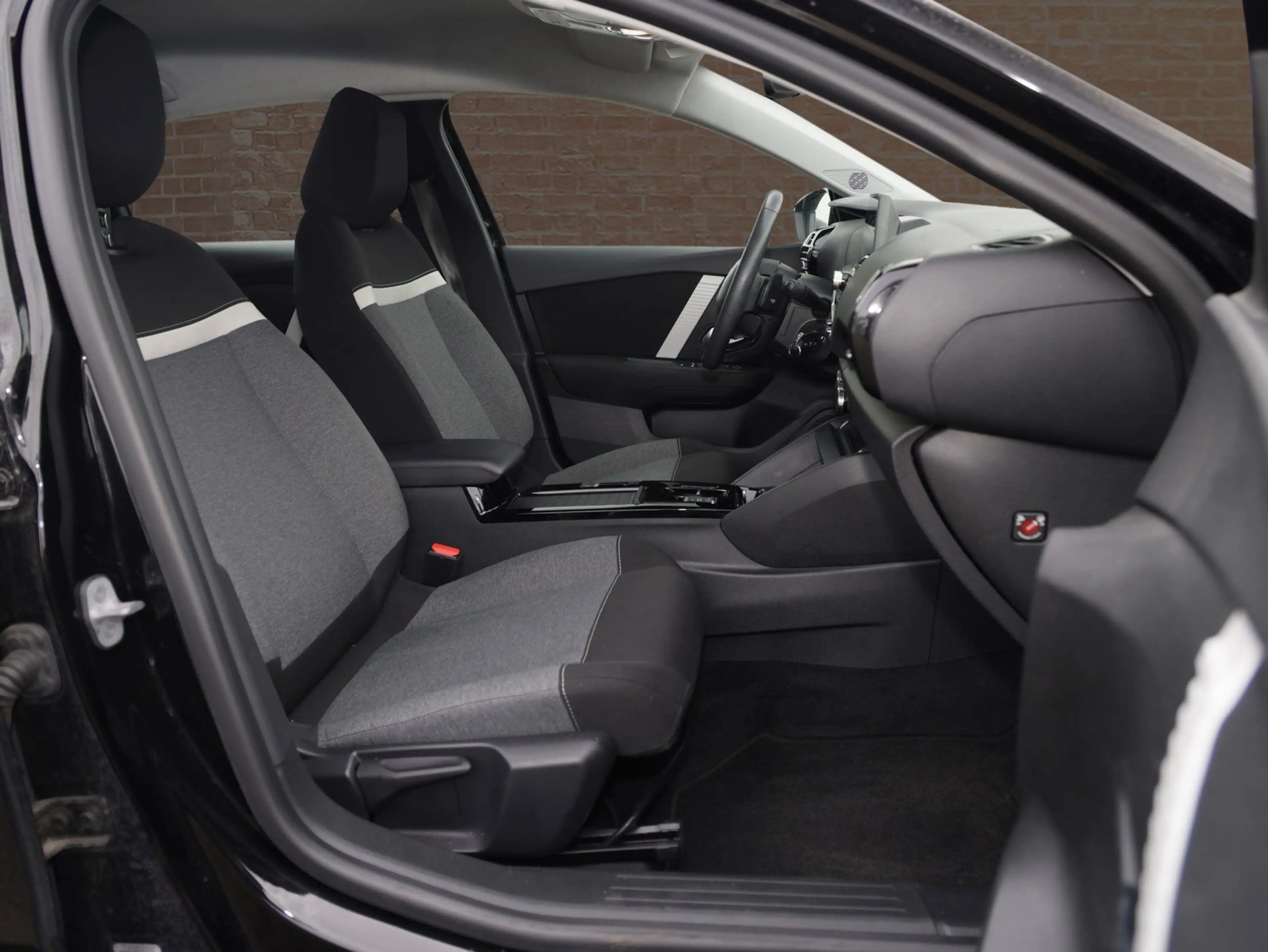 Citroen C4 Feel — photo 9