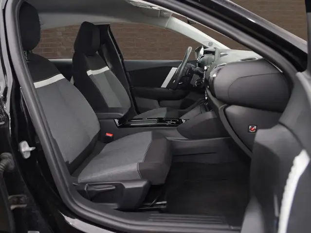 Citroen C4 view 9