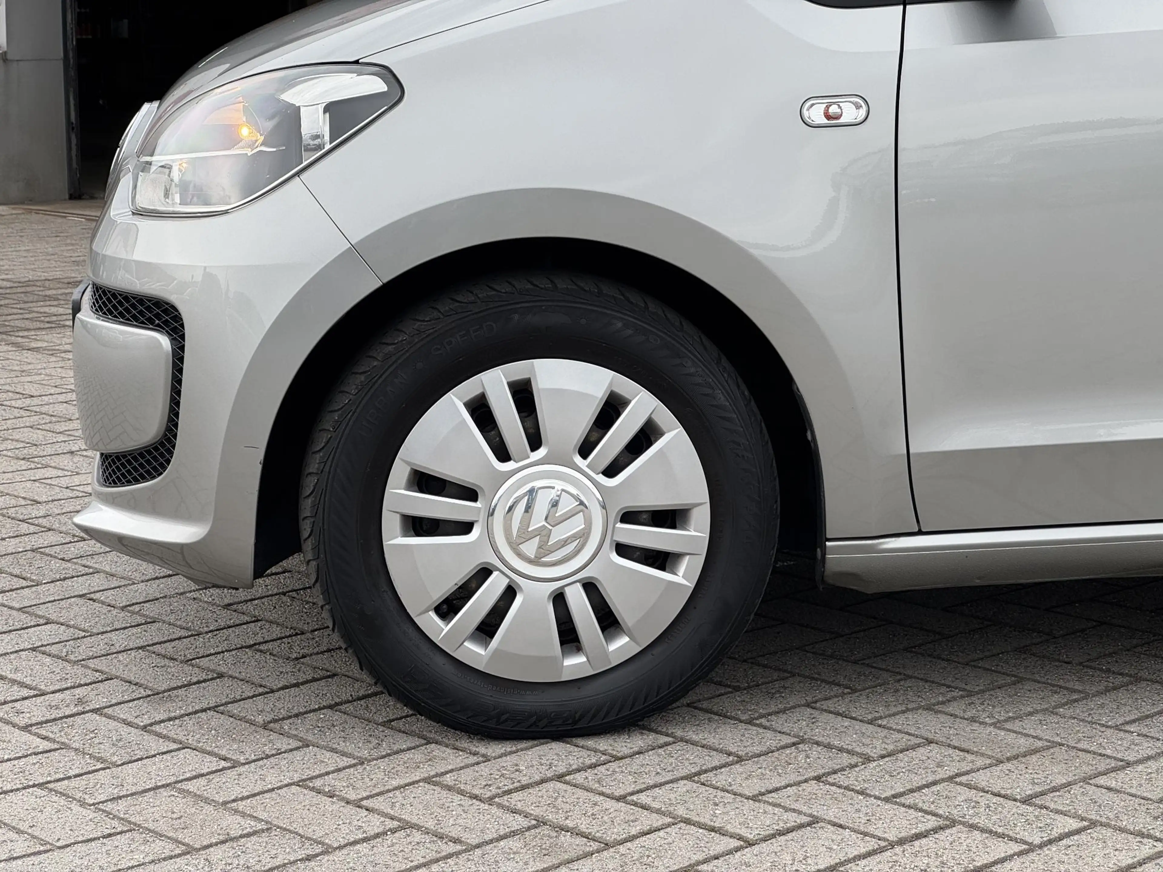 Volkswagen up! 1.0 move up! BlueMotion NL-AUTO | NAVI UITNEEMBAAR — photo 12
