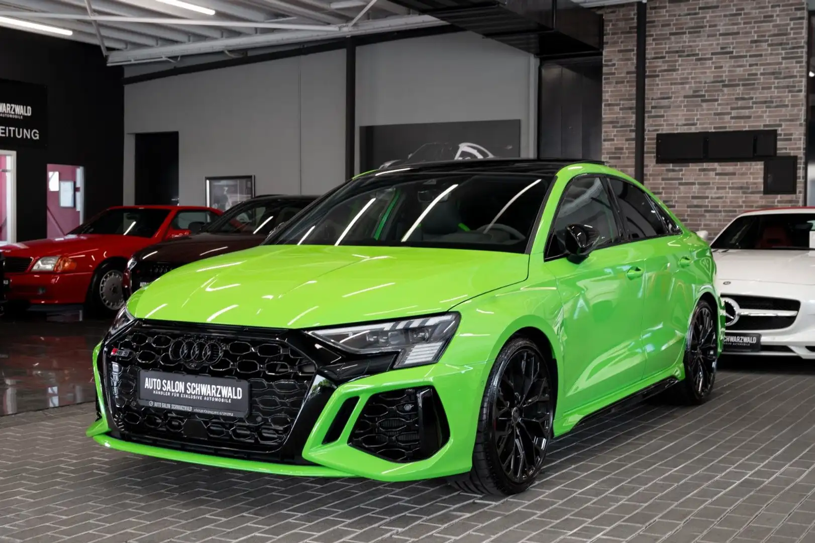 Audi RS3 Lim. 2.5 TFSI quatt|RS-SITZE|RS-AGA|B&O|NAVI Zöld - 2