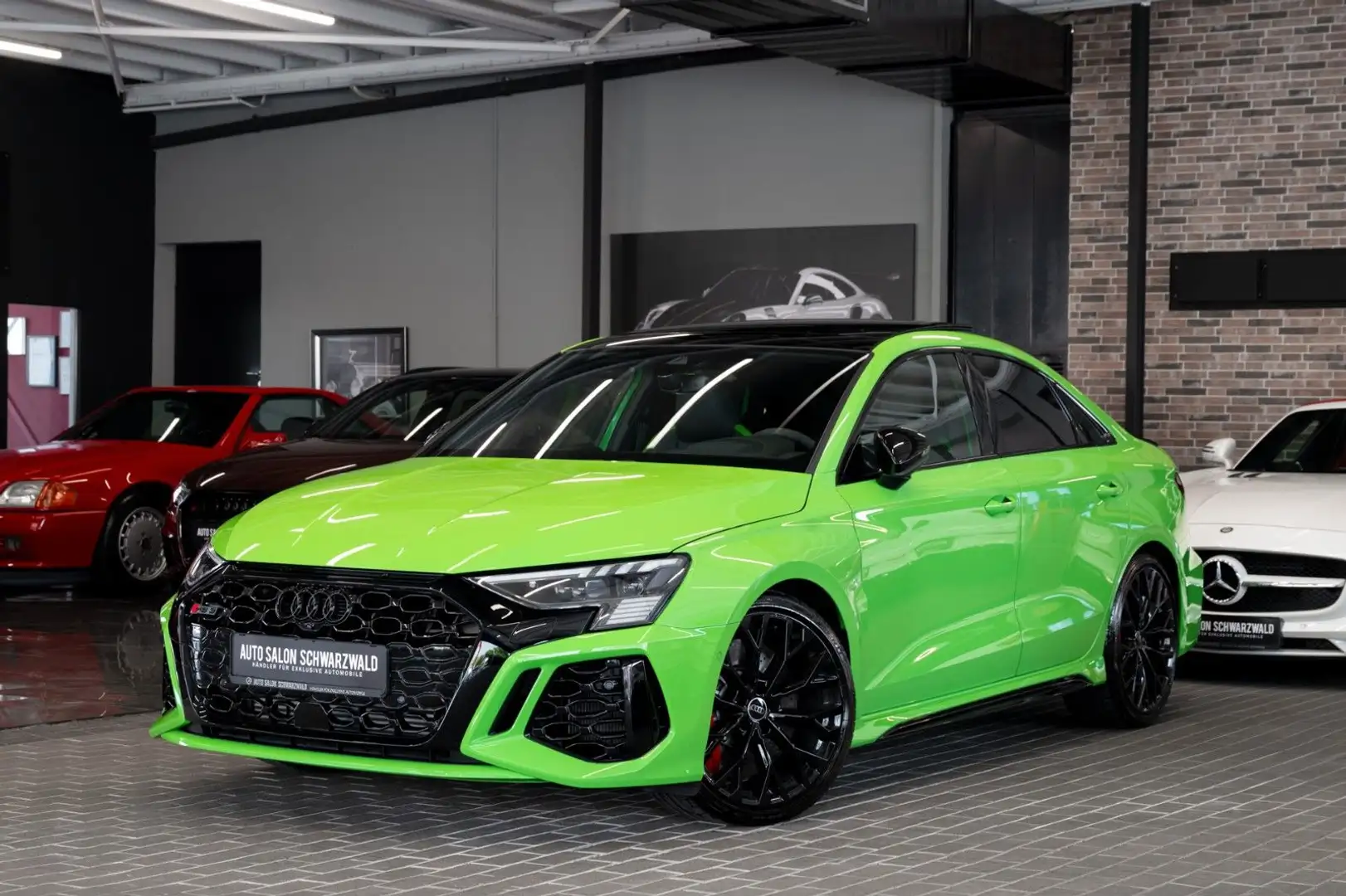 Audi RS3 Lim. 2.5 TFSI quatt|RS-SITZE|RS-AGA|B&O|NAVI Zöld - 1