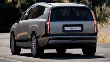 110 kWh AWD XClass