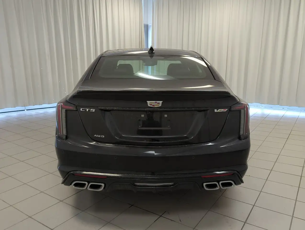Cadillac CT5-V снимка Cadillac CT5-V
