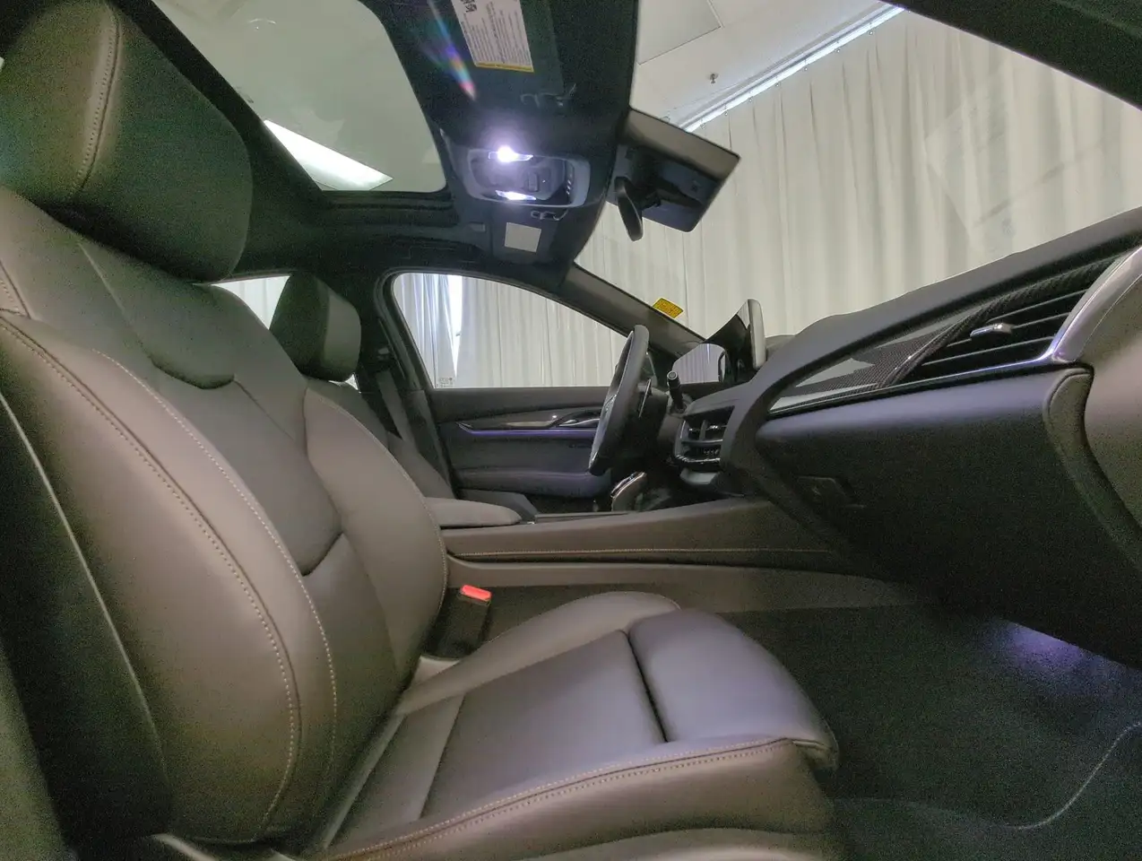 Cadillac CT5-V снимка Cadillac CT5-V