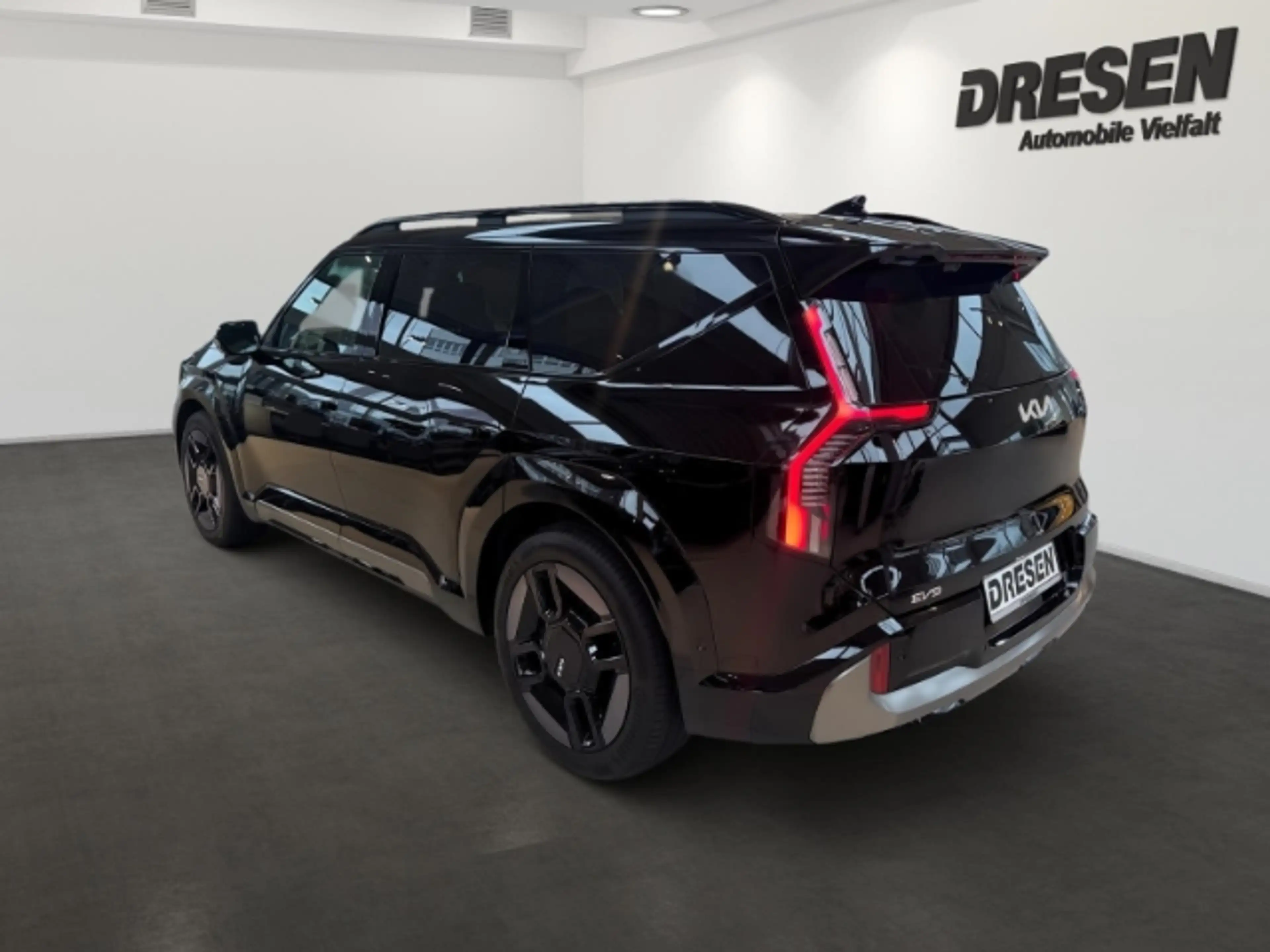 Kia EV9 GT-Line 99,8 kWh Navi,360°Kamera,DAB,Carplay,Klima — photo 4