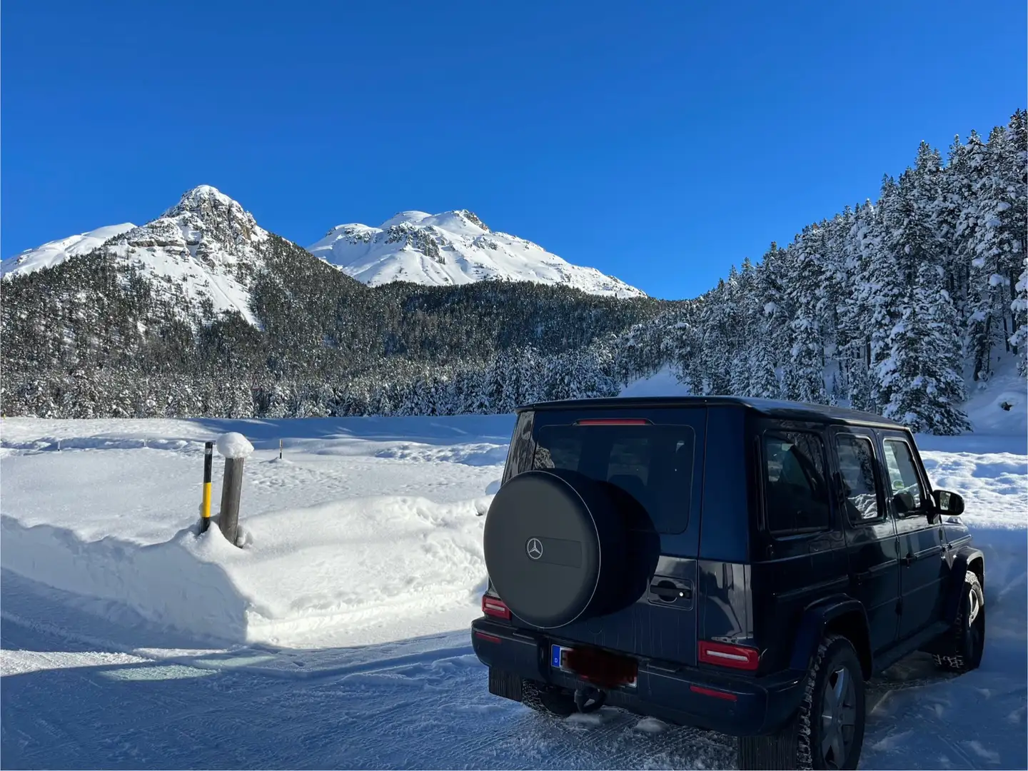 Mercedes-Benz G 400 d 9G-TRONIC Modrá - 2