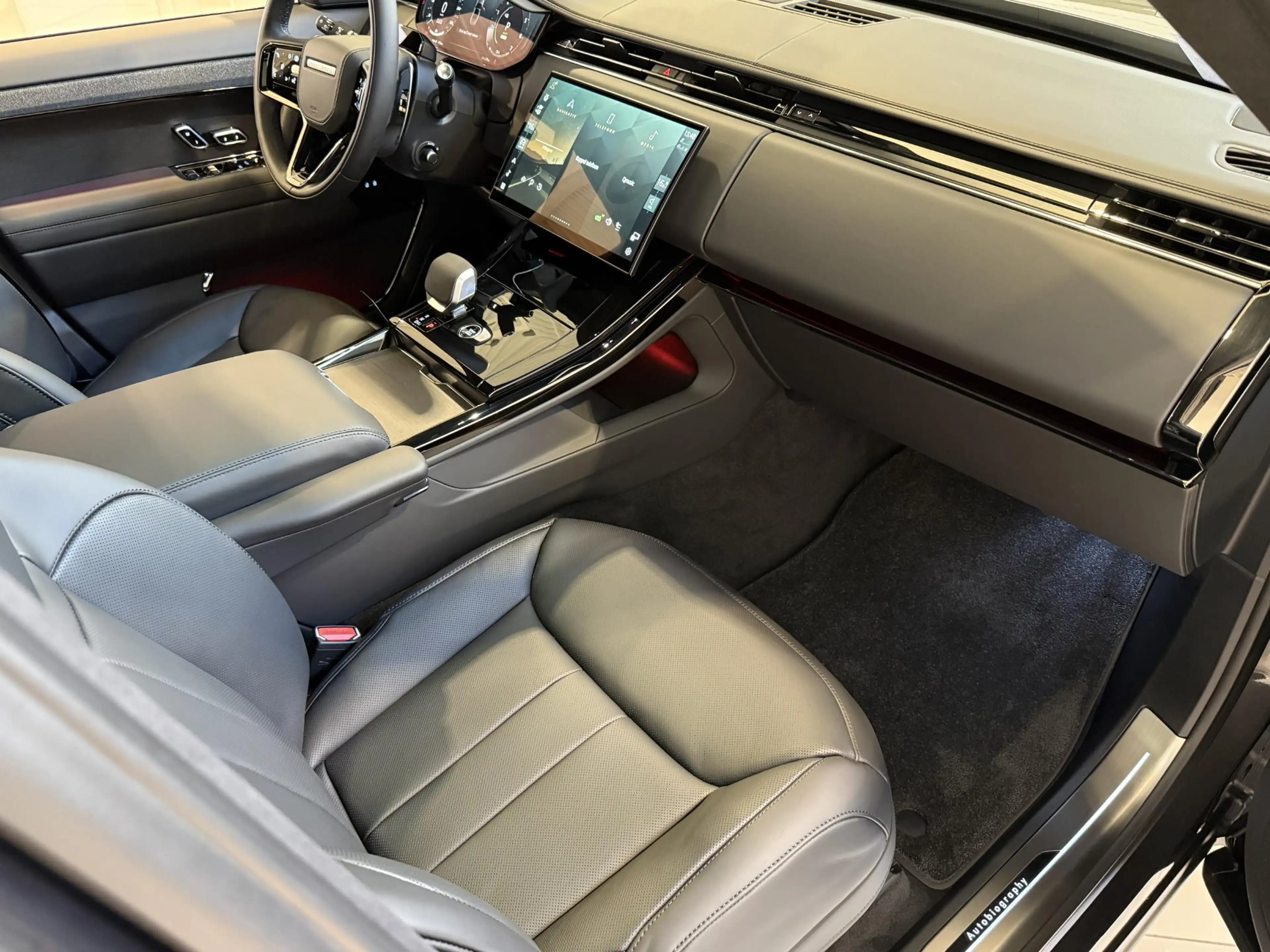 Land Rover Range Rover Sport 3.0 P550e Autobiography Edition PHEV Full option! — photo 24