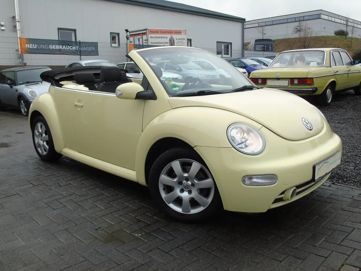 Volkswagen New Beetle 2.0 L*AUTOMATIK*TÜV NEU*1 JAHRE GARANTIE*TOP Żółty - 1