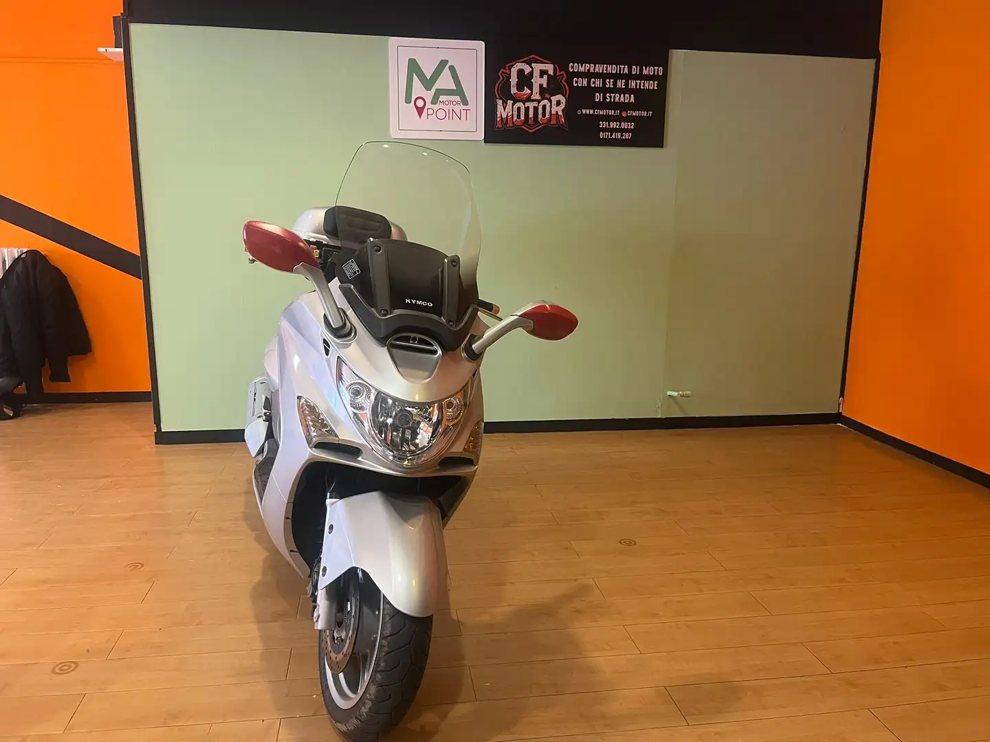 Kymco Xciting 250i Gris - 2