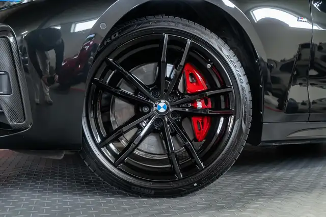 BMW 4 Series view 3