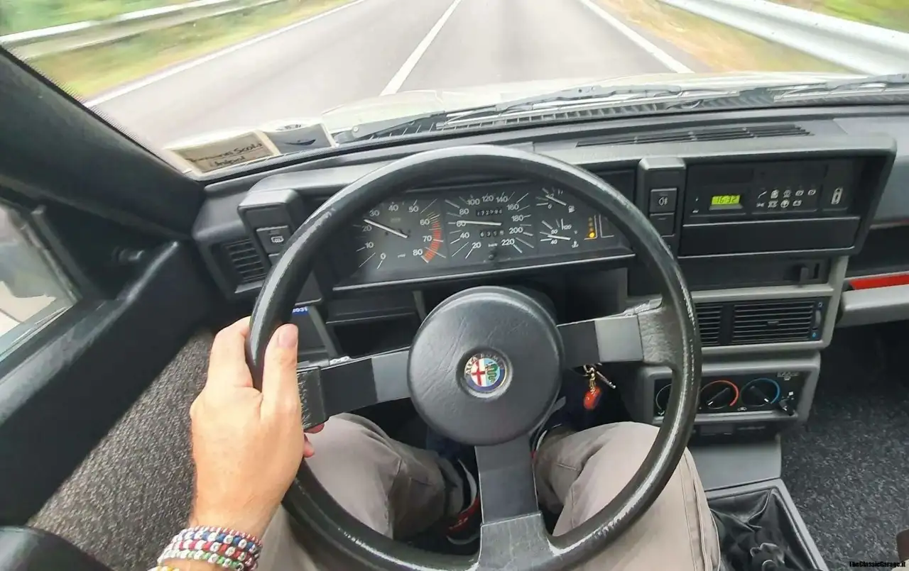 Alfa Romeo 75 1.6 carburatori, foto 11