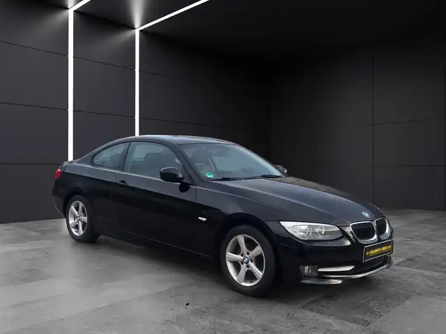BMW Autres 320 i Coupe *TÜV NEU*