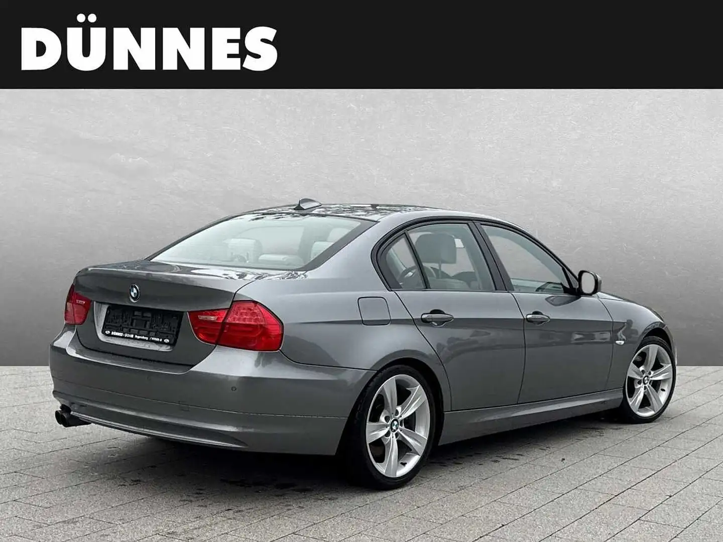 BMW 330 i Gris - 2