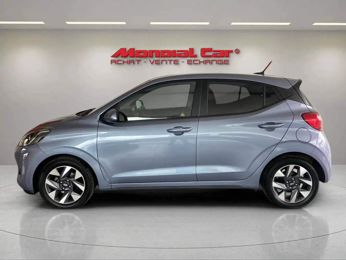 Hyundai i10 1.0i Twist Techno Pack *Apple CarPlay * Caméra* Bleu - 2