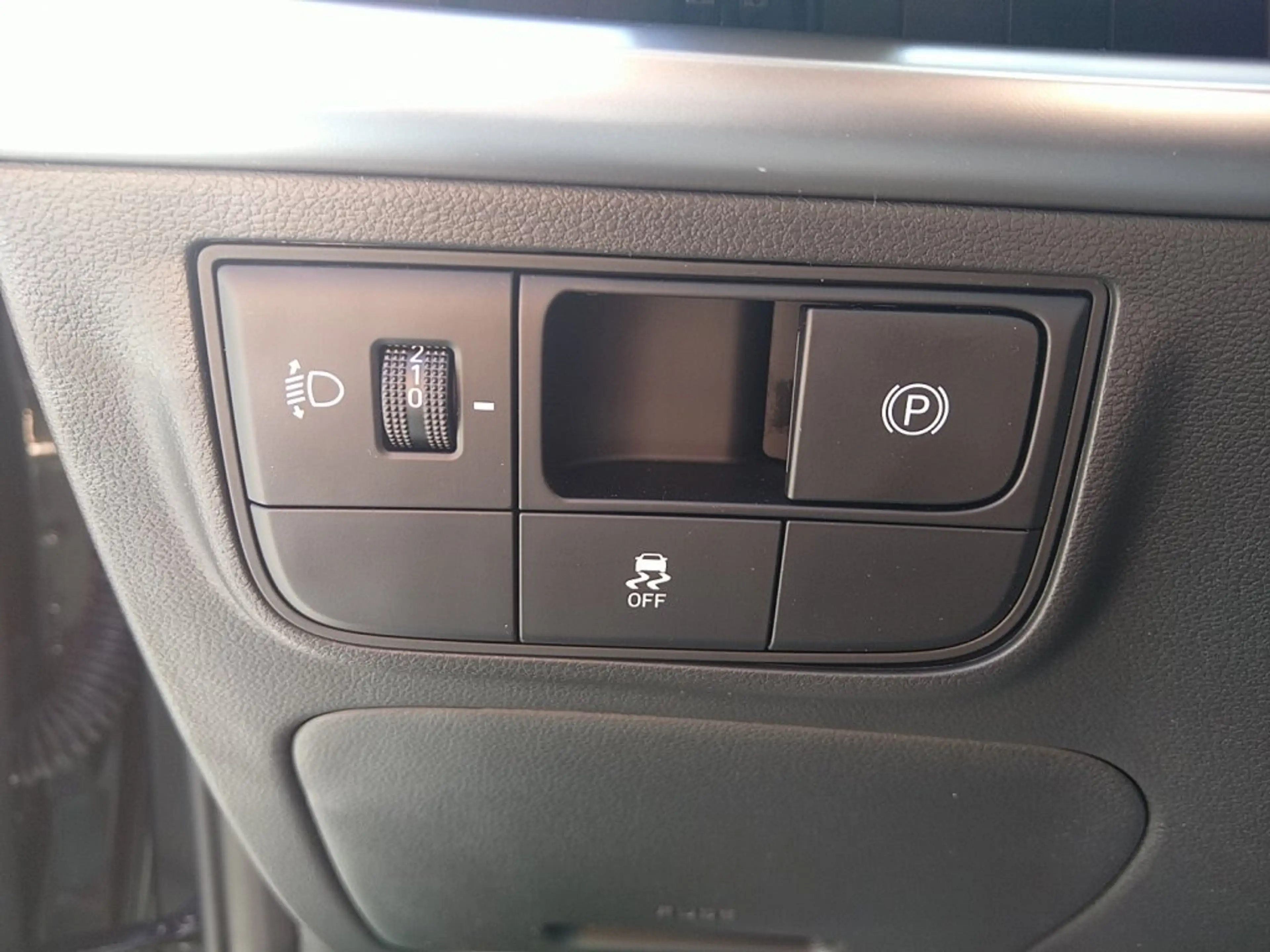 Hyundai TUCSON NX4 Smart Line 1,6 T-GDi 2WD DCT Winterp. Klimaaut. — photo 12