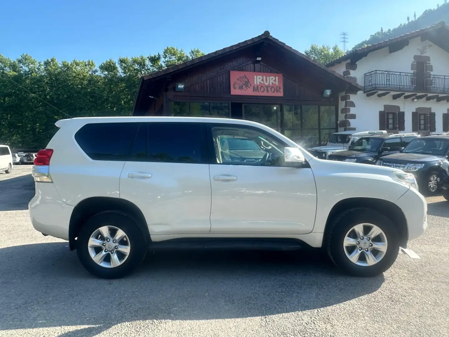 Toyota Land Cruiser D-4D VX Aut. Білий - 1