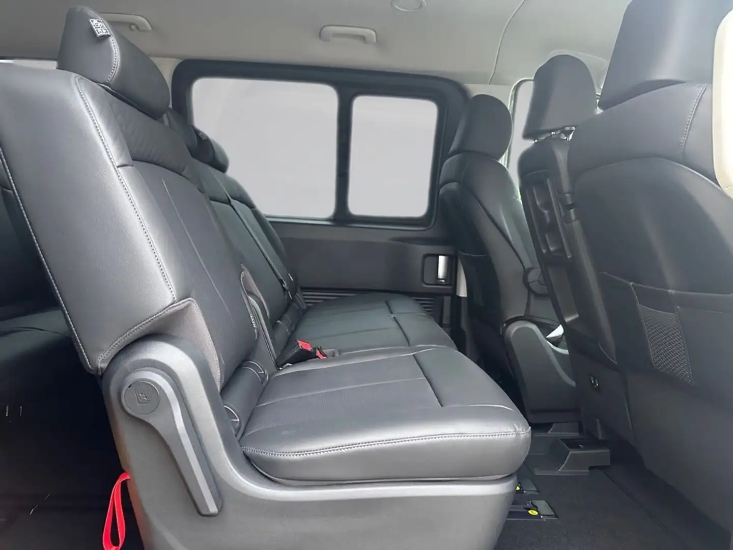 Hyundai STARIA 2.2 AT 9 POSTI Grigio - 2